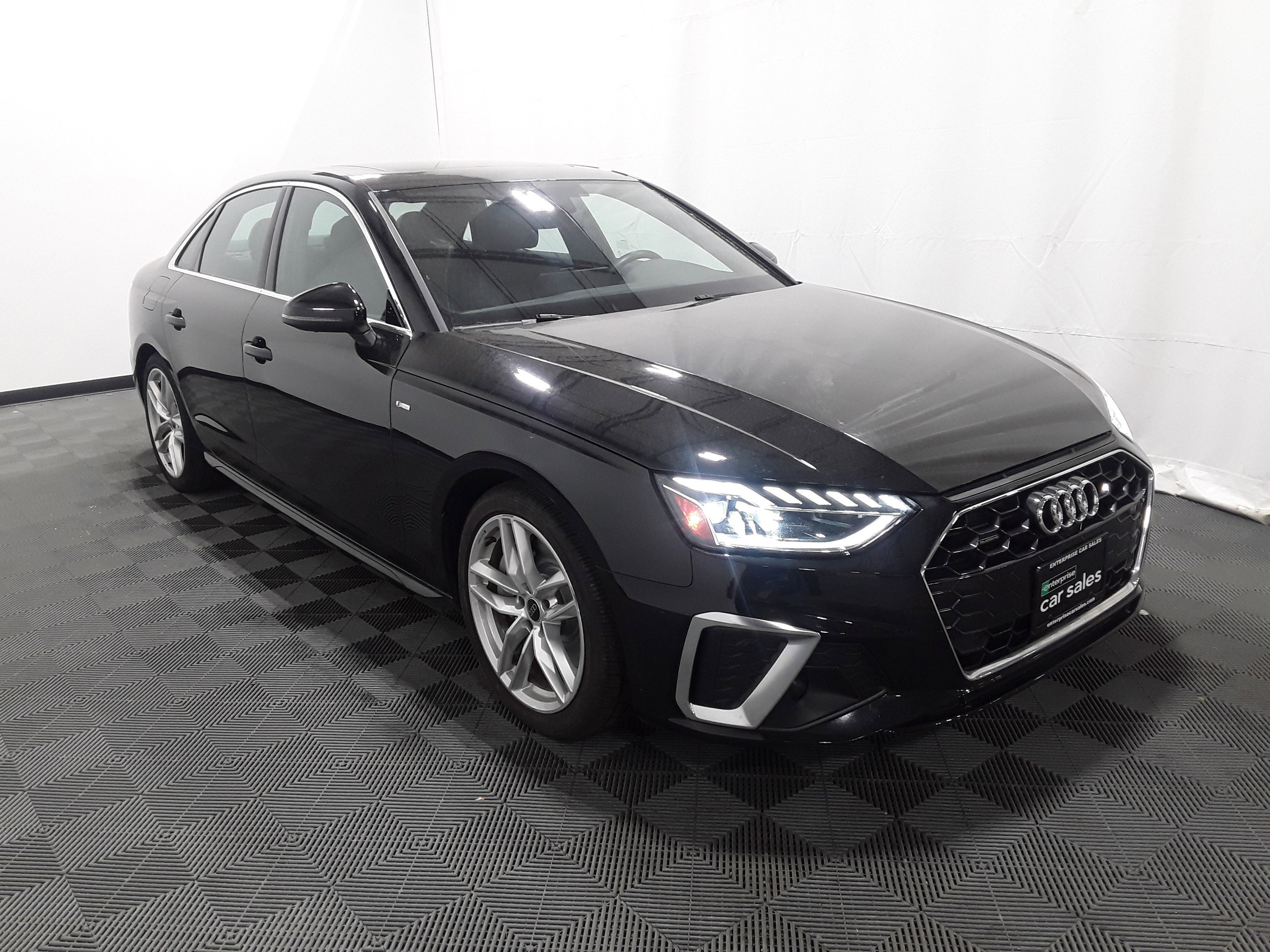 2023 Audi A4 Sedan S line Premium Plus 45 TFSI quattro