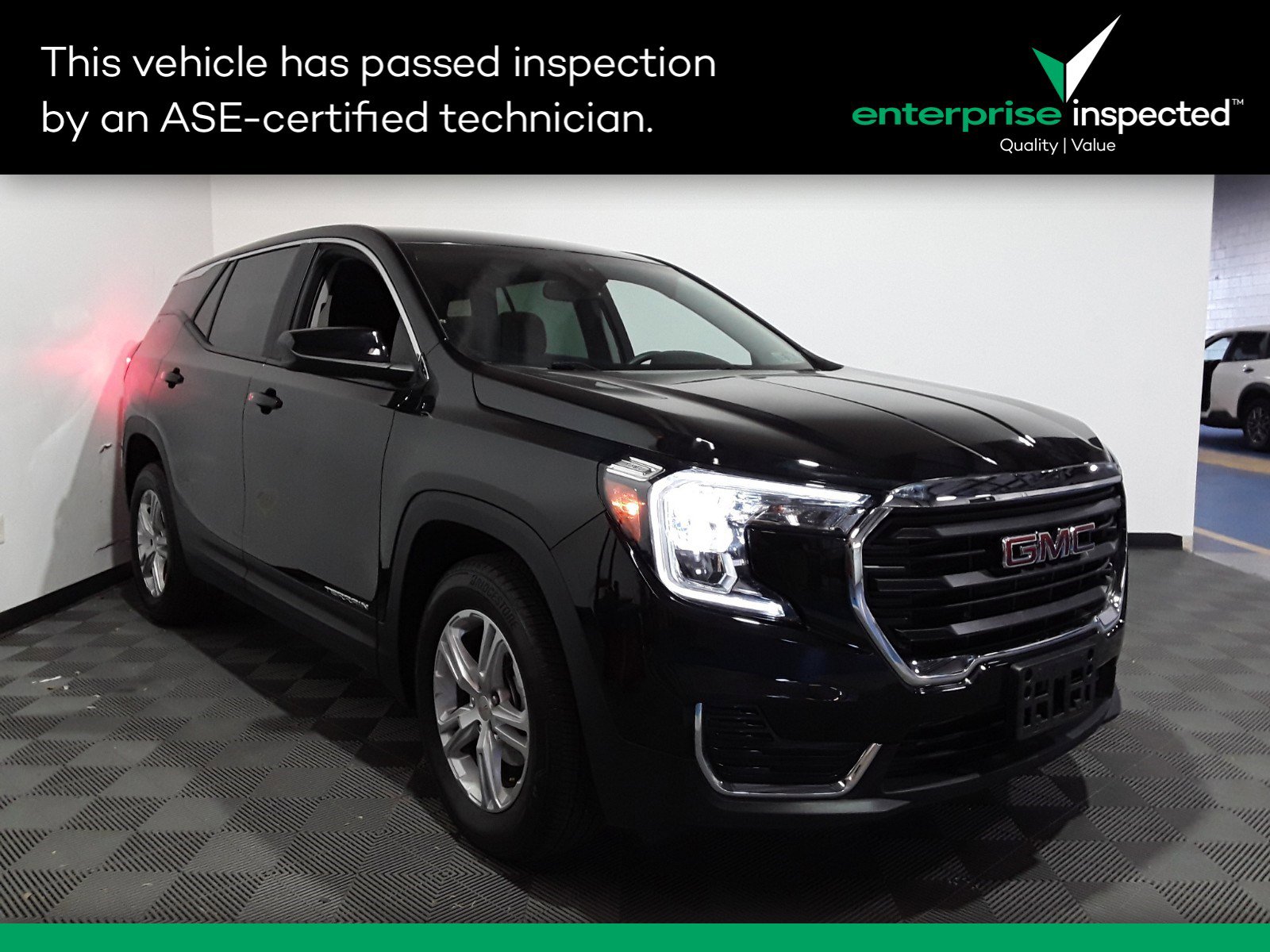 Used 2024 GMC Terrain AWD 4dr SLE