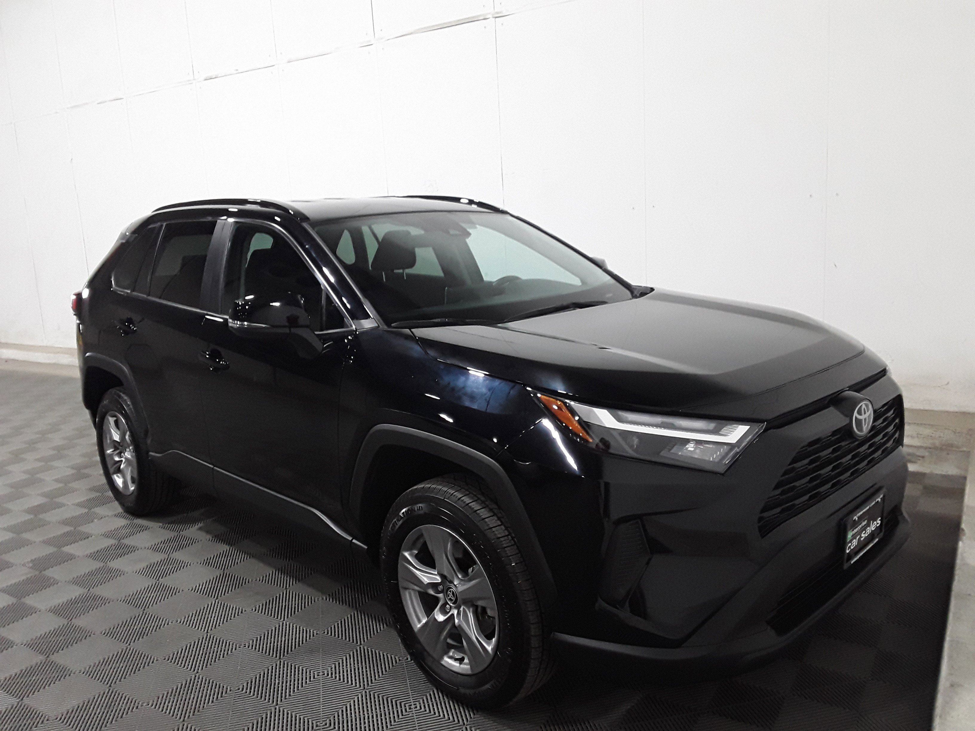 2024 Toyota RAV4 XLE FWD