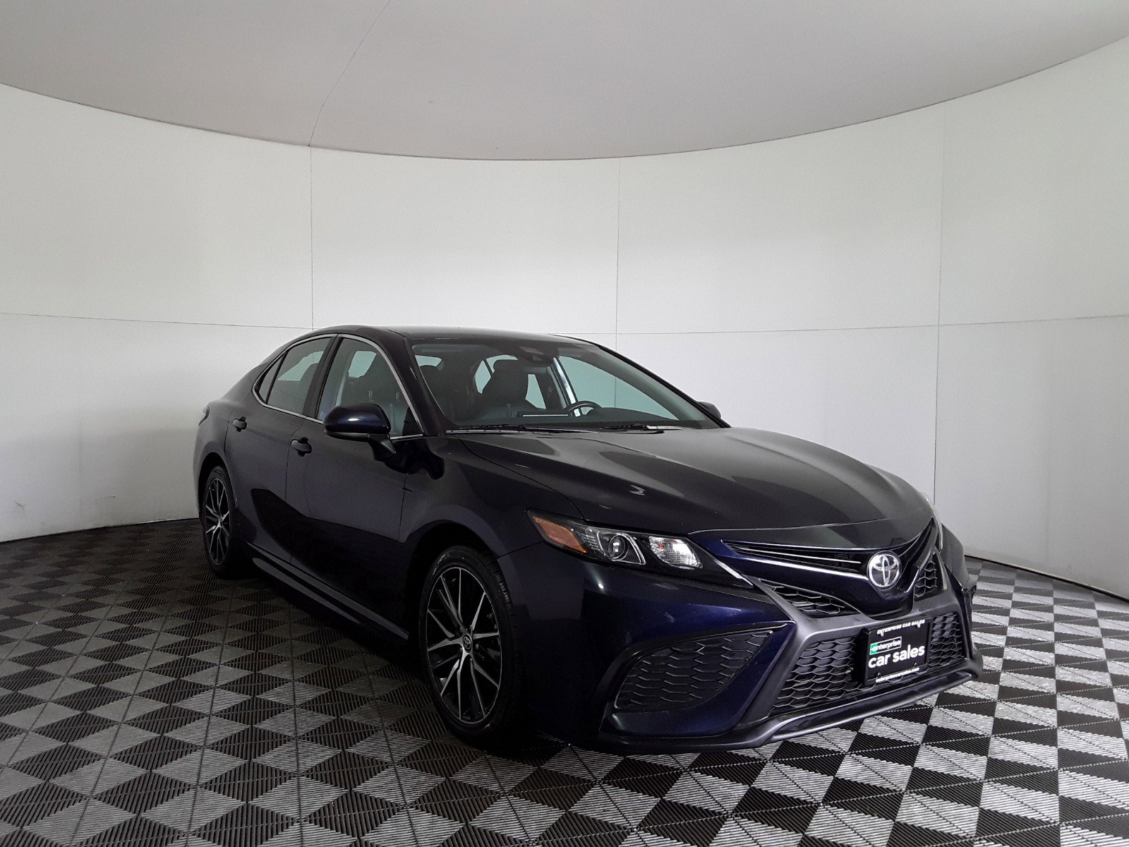 2021 Toyota Camry SE Auto