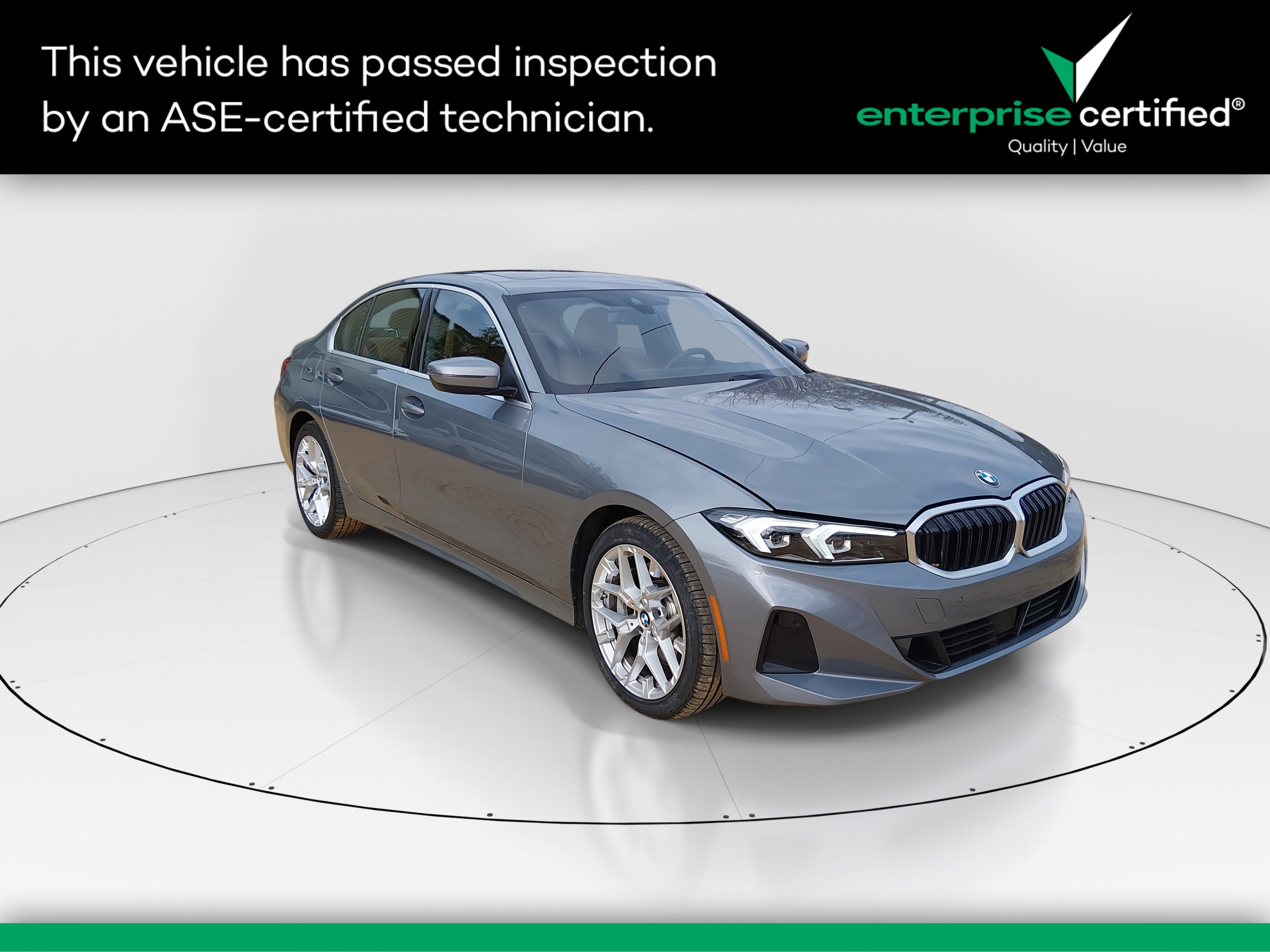 2025 BMW 3 Series 330i's photo