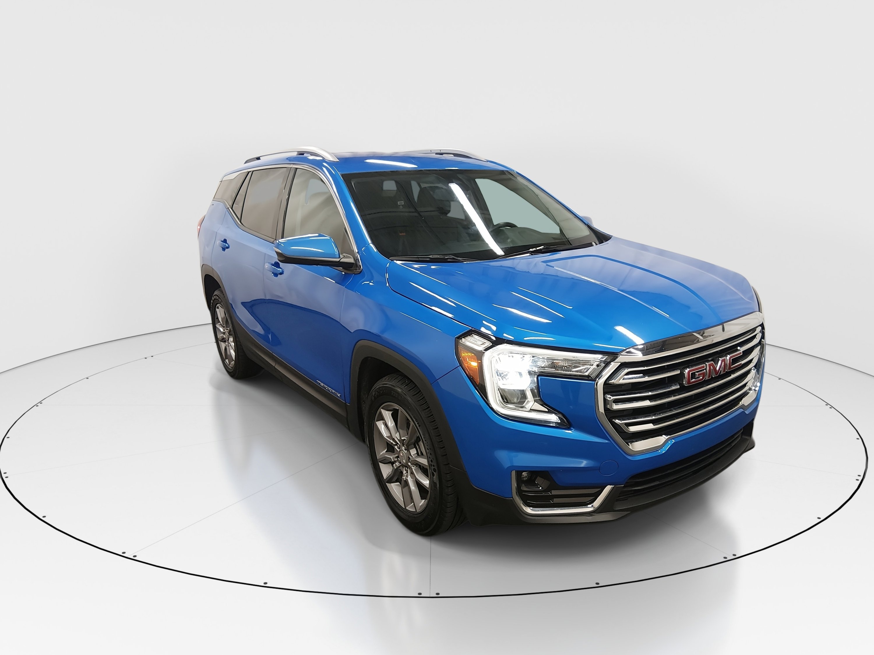 2024 GMC Terrain SLT's photo