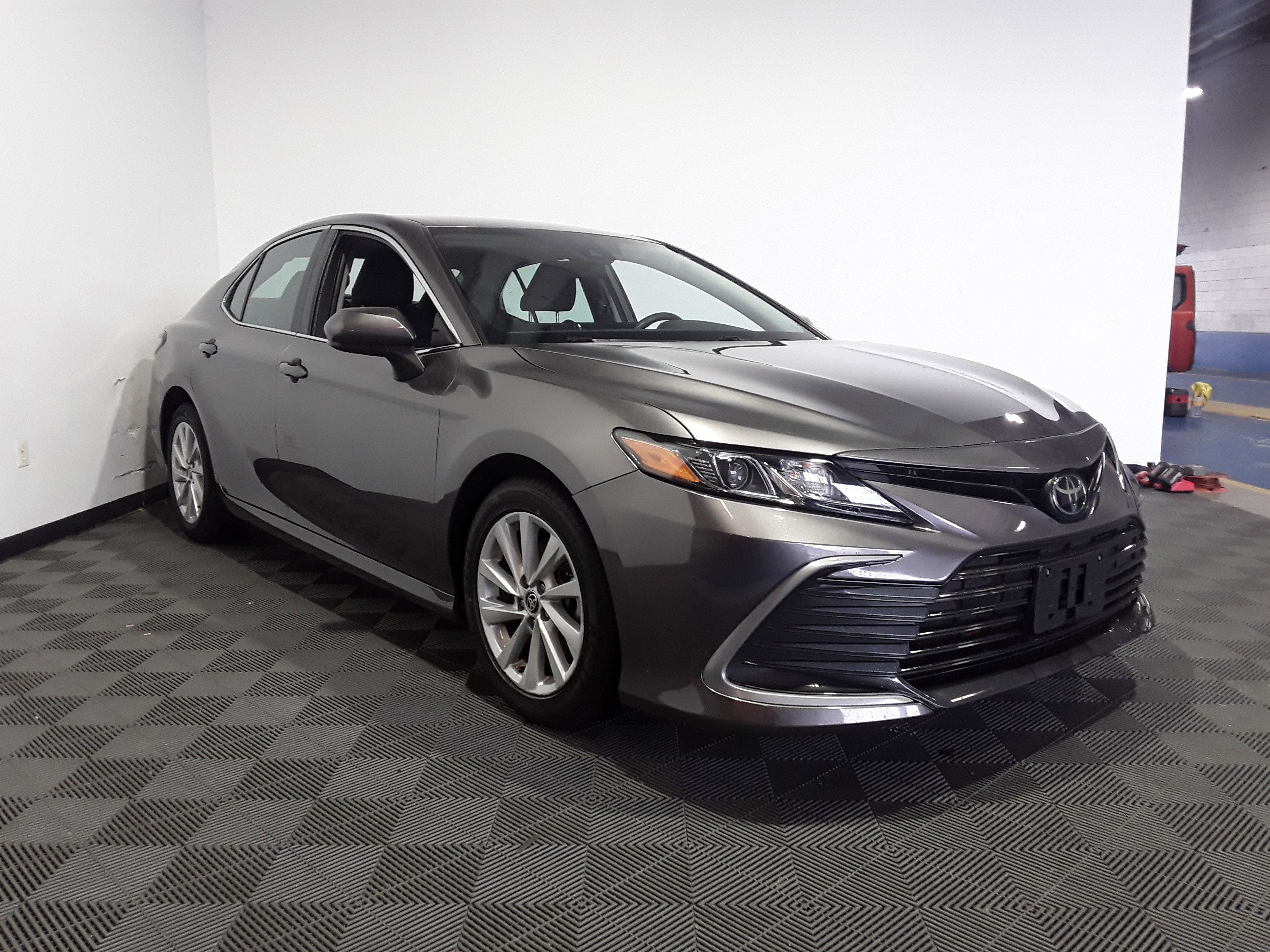 2022 Toyota Camry LE Auto
