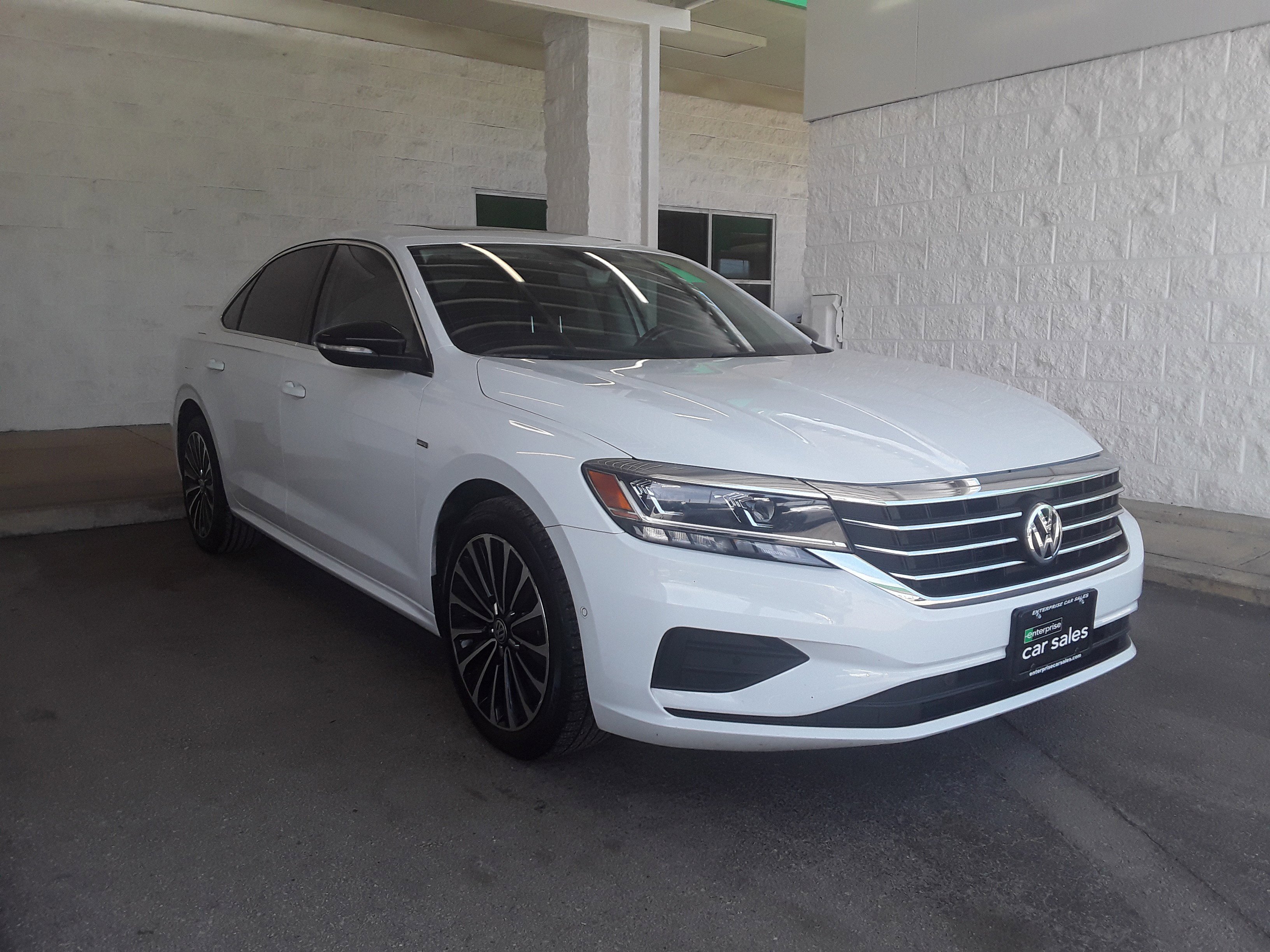 2022 Volkswagen Passat 2.0T Limited Edition Auto