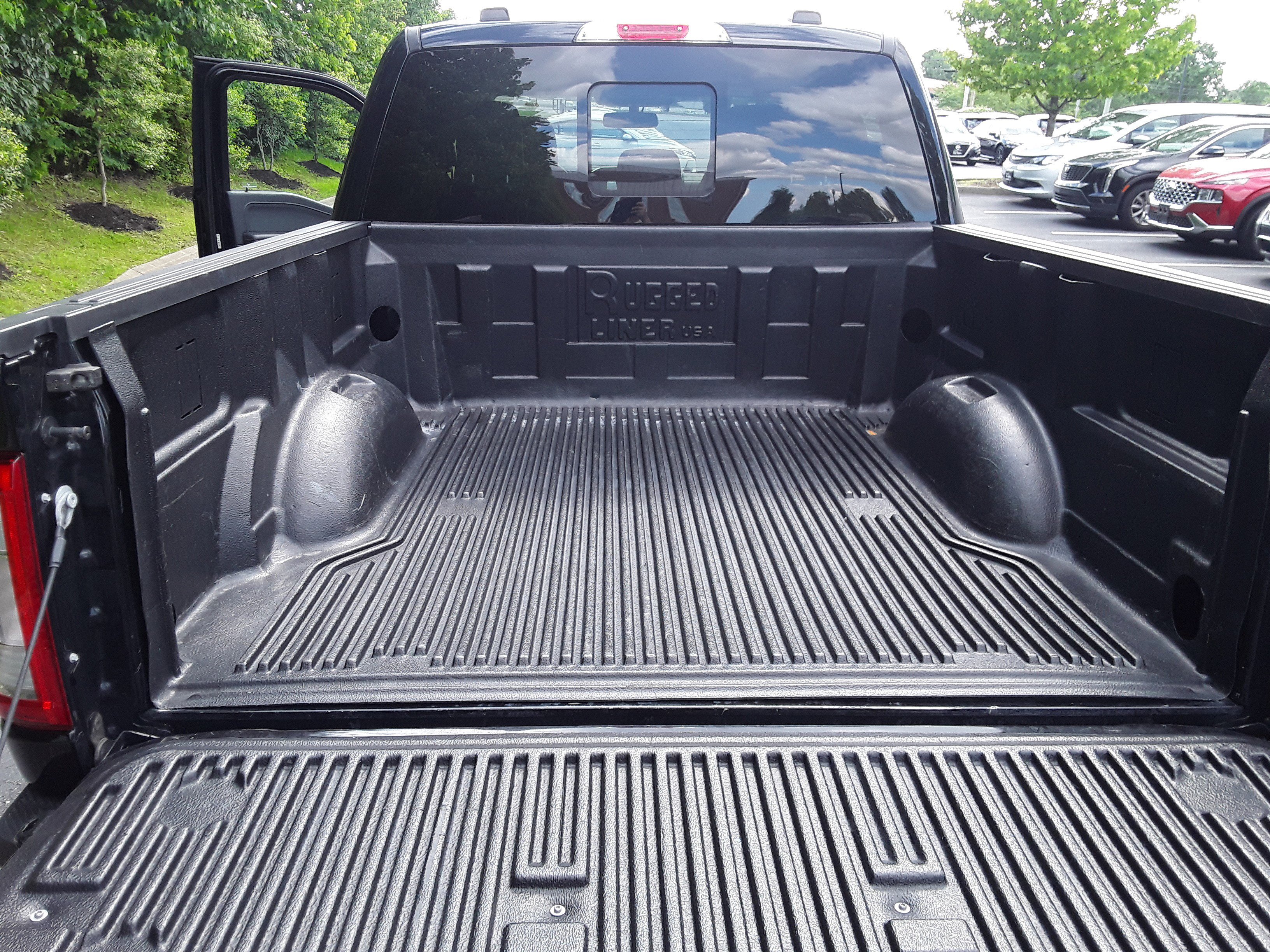 Image 9 of Used 2023 Ford F-150 LARIAT 4WD SuperCrew 5.5' Box