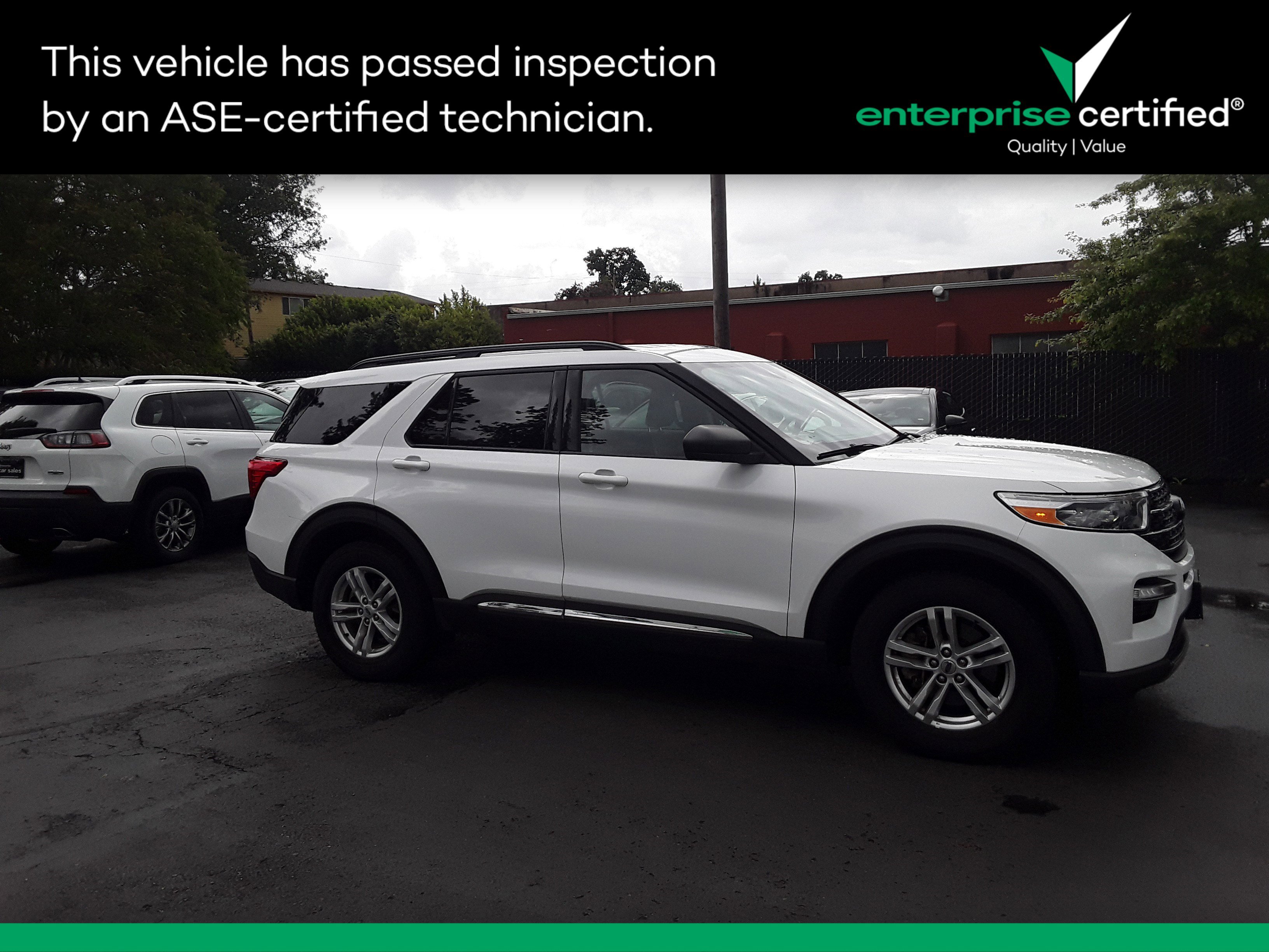 2023 Ford Explorer XLT 4WD