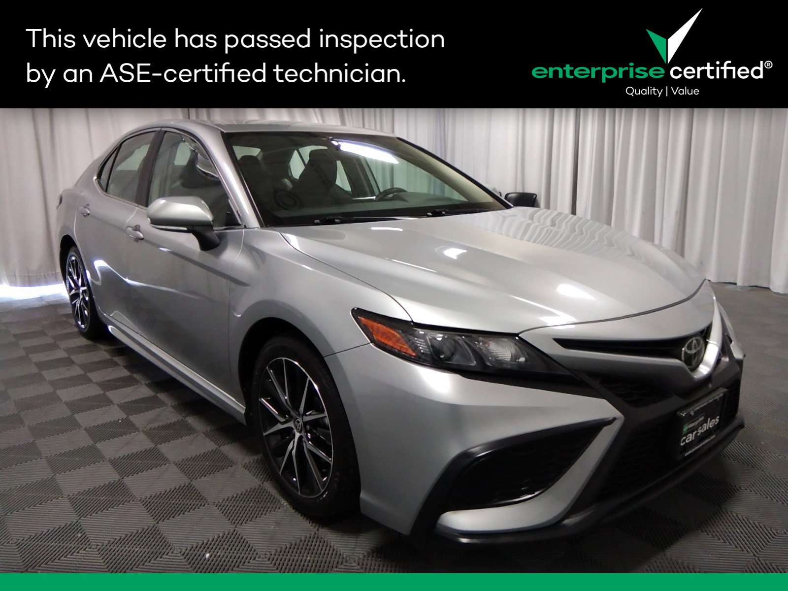 Used 2023 Toyota Camry SE Auto