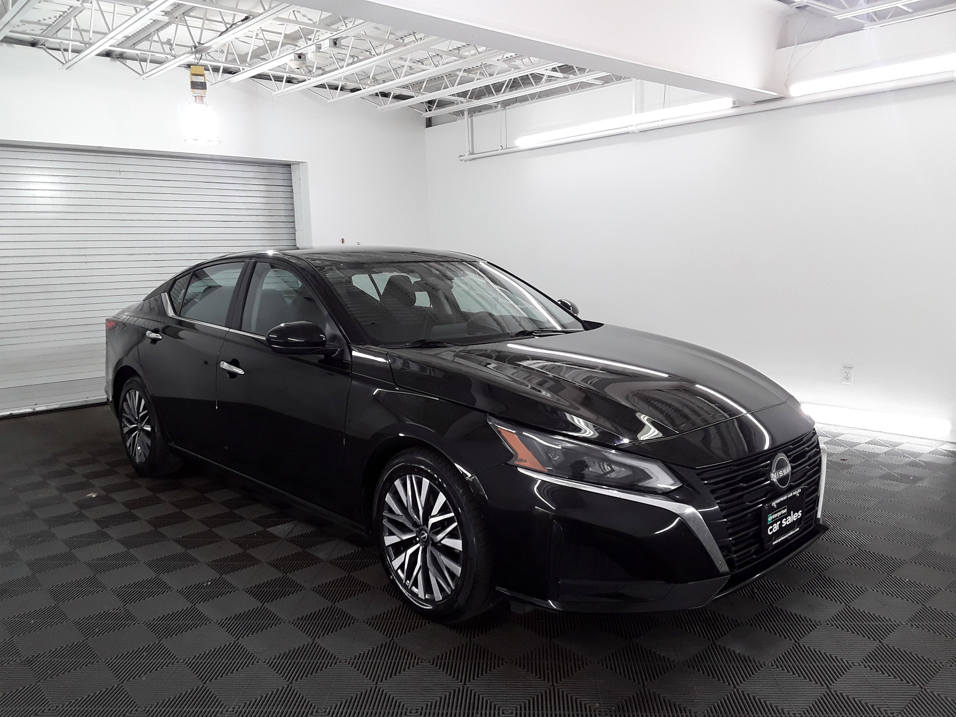 2023 Nissan Altima 2.5 SV Sedan