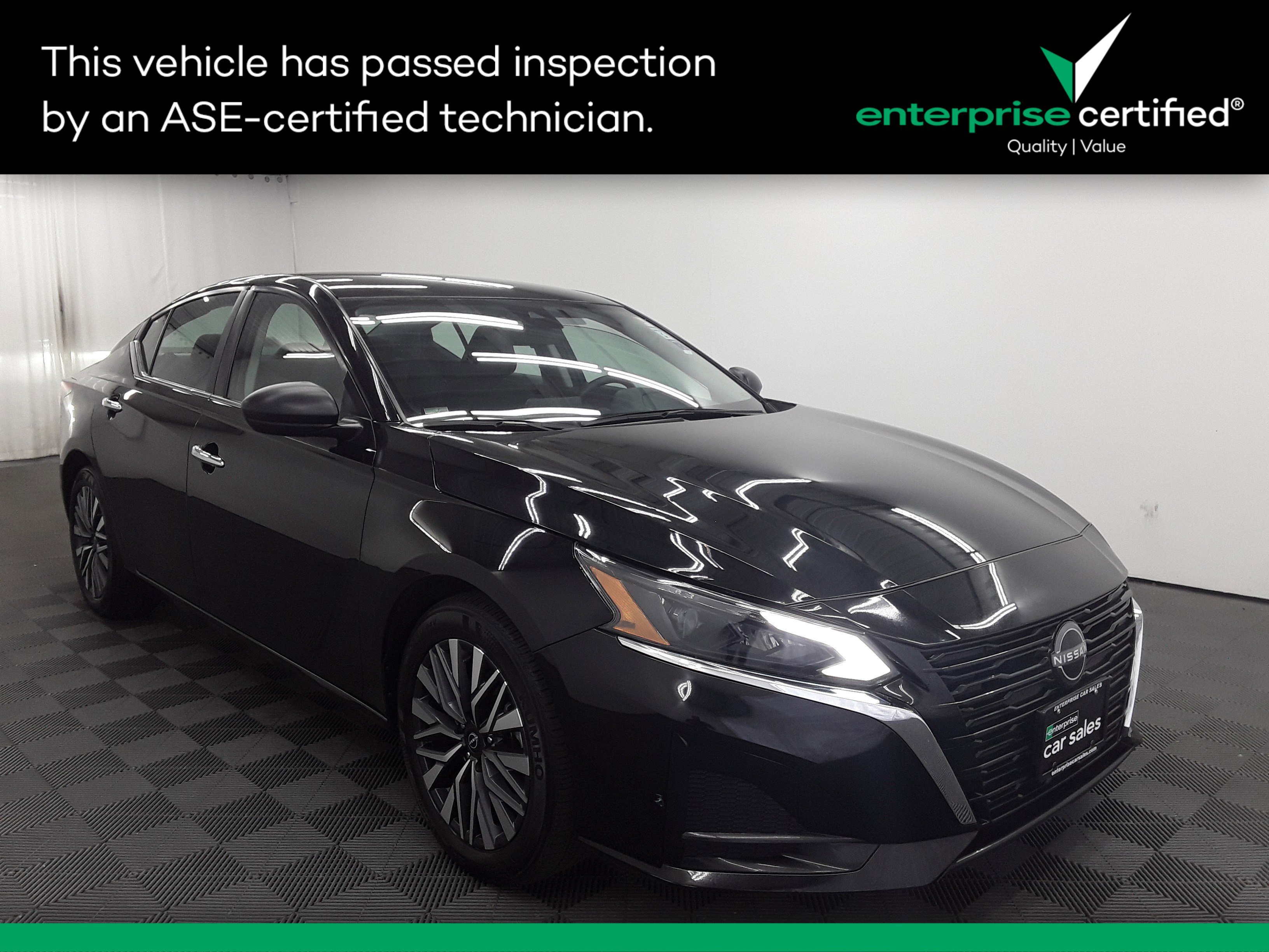 Used 2024 Nissan Altima 2.5 SV Sedan