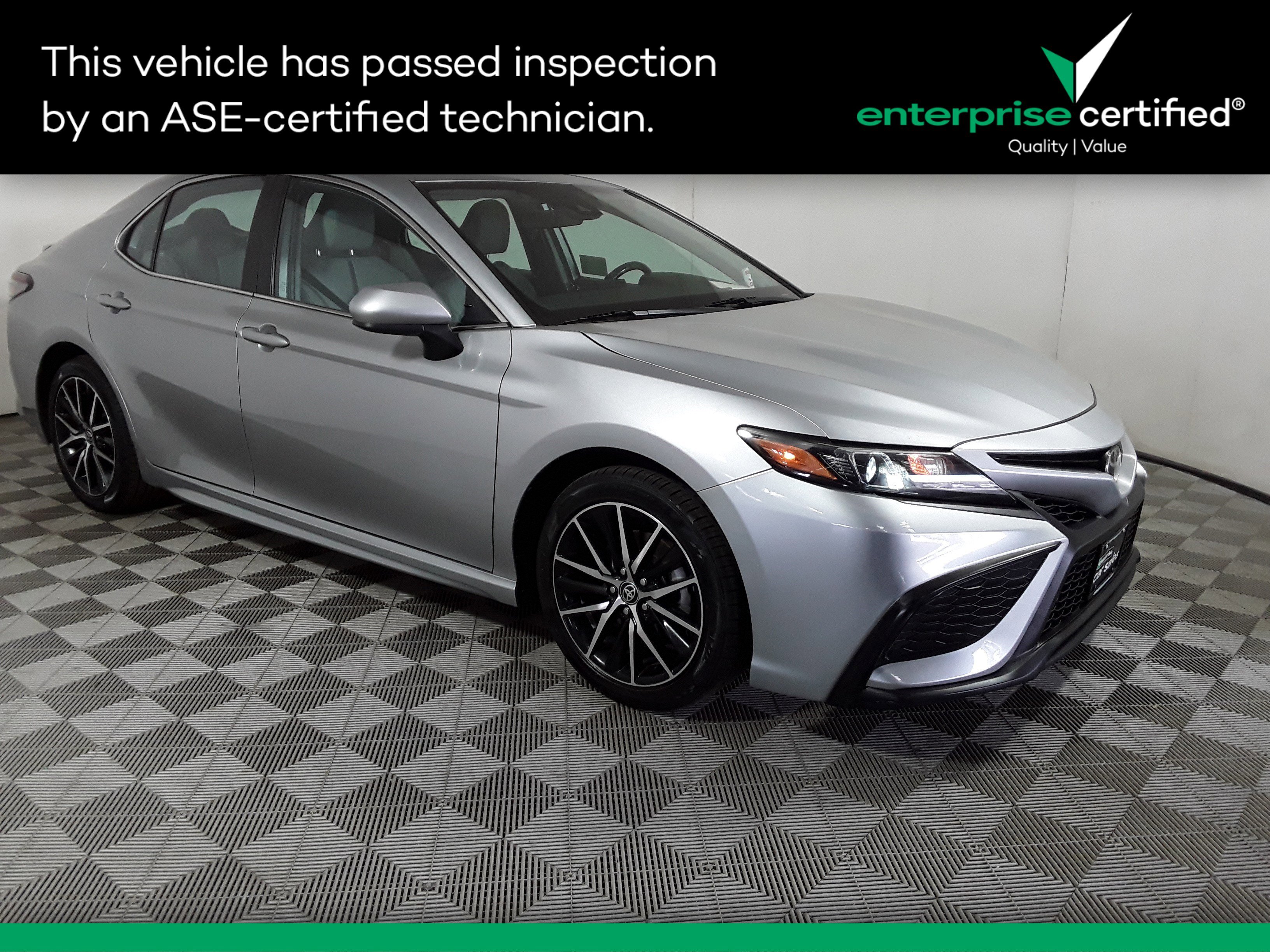 2021 Toyota Camry SE Auto