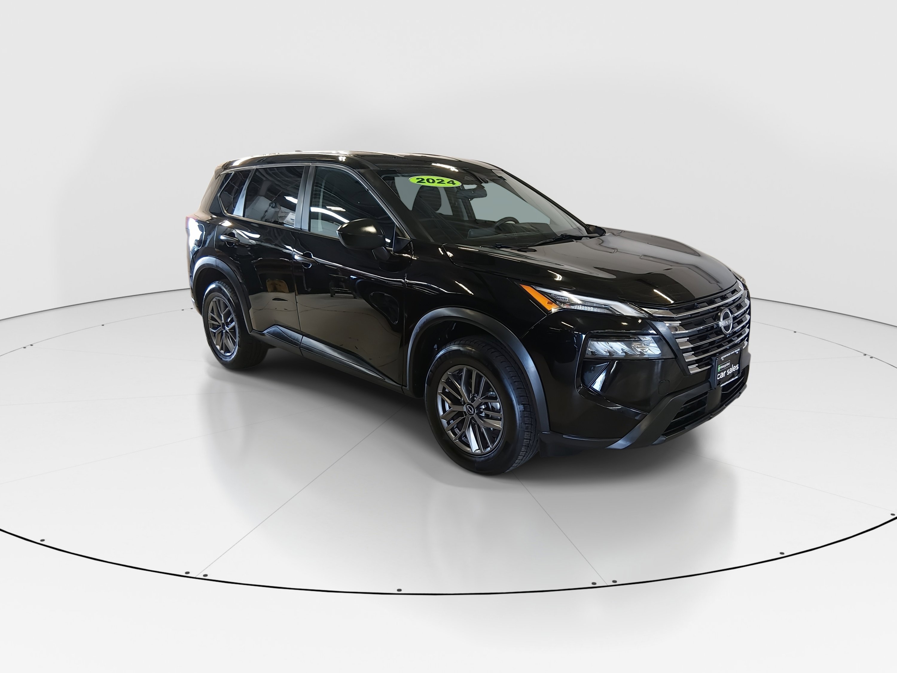 2024 Nissan Rogue S's photo