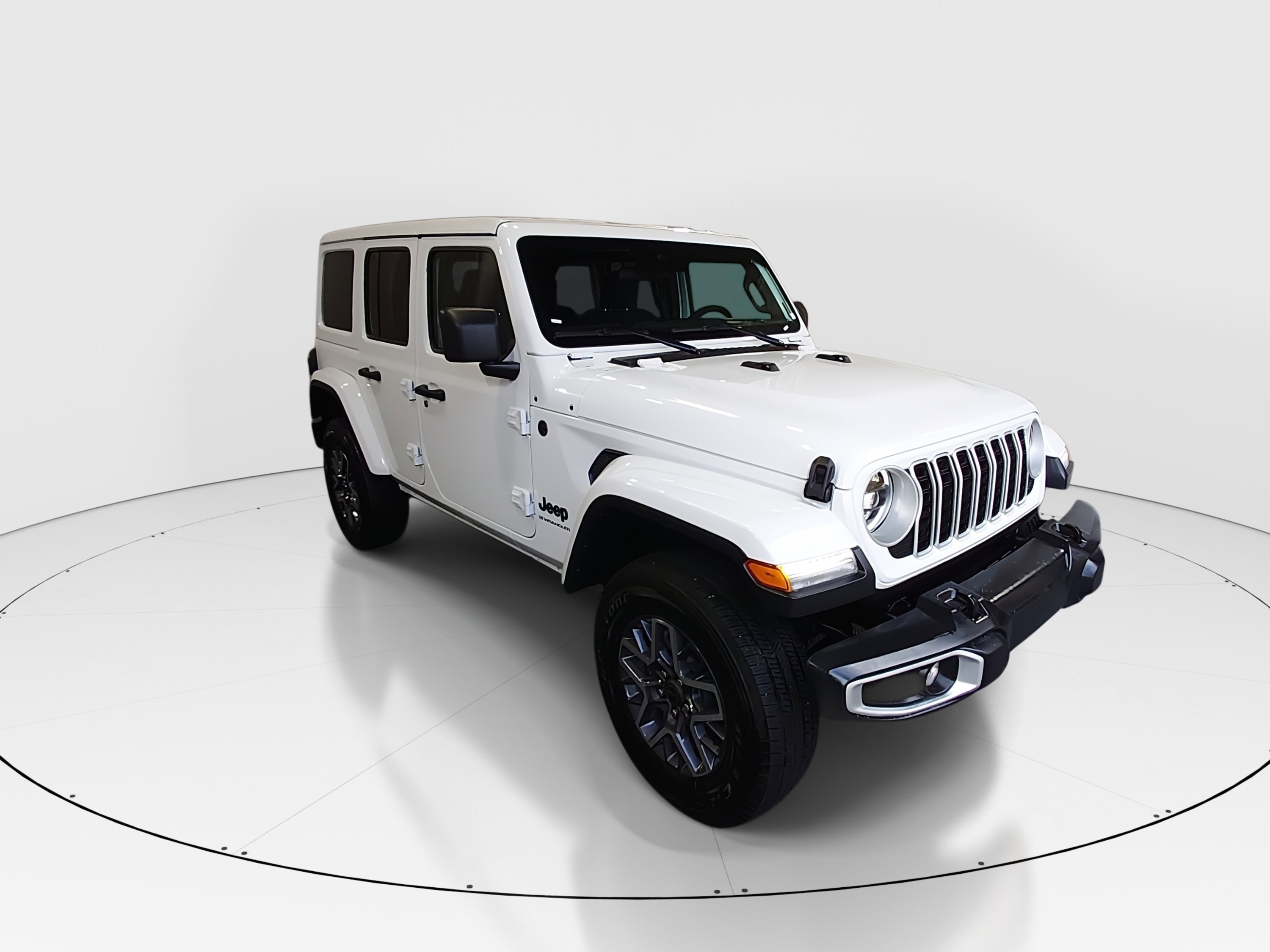 2025 Jeep Wrangler 4-Door Sahara's photo