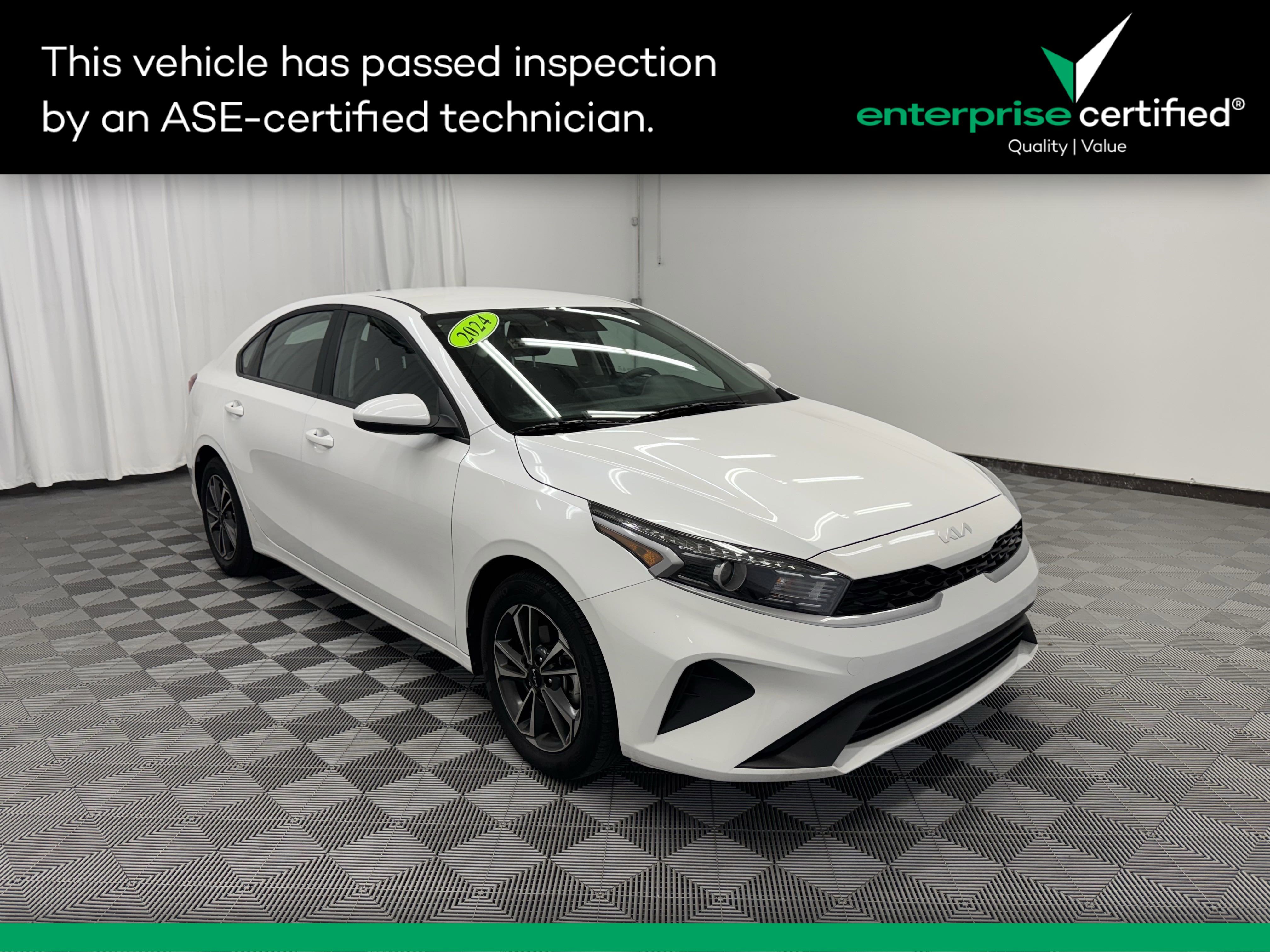 Used 2024 Kia Forte LXS IVT