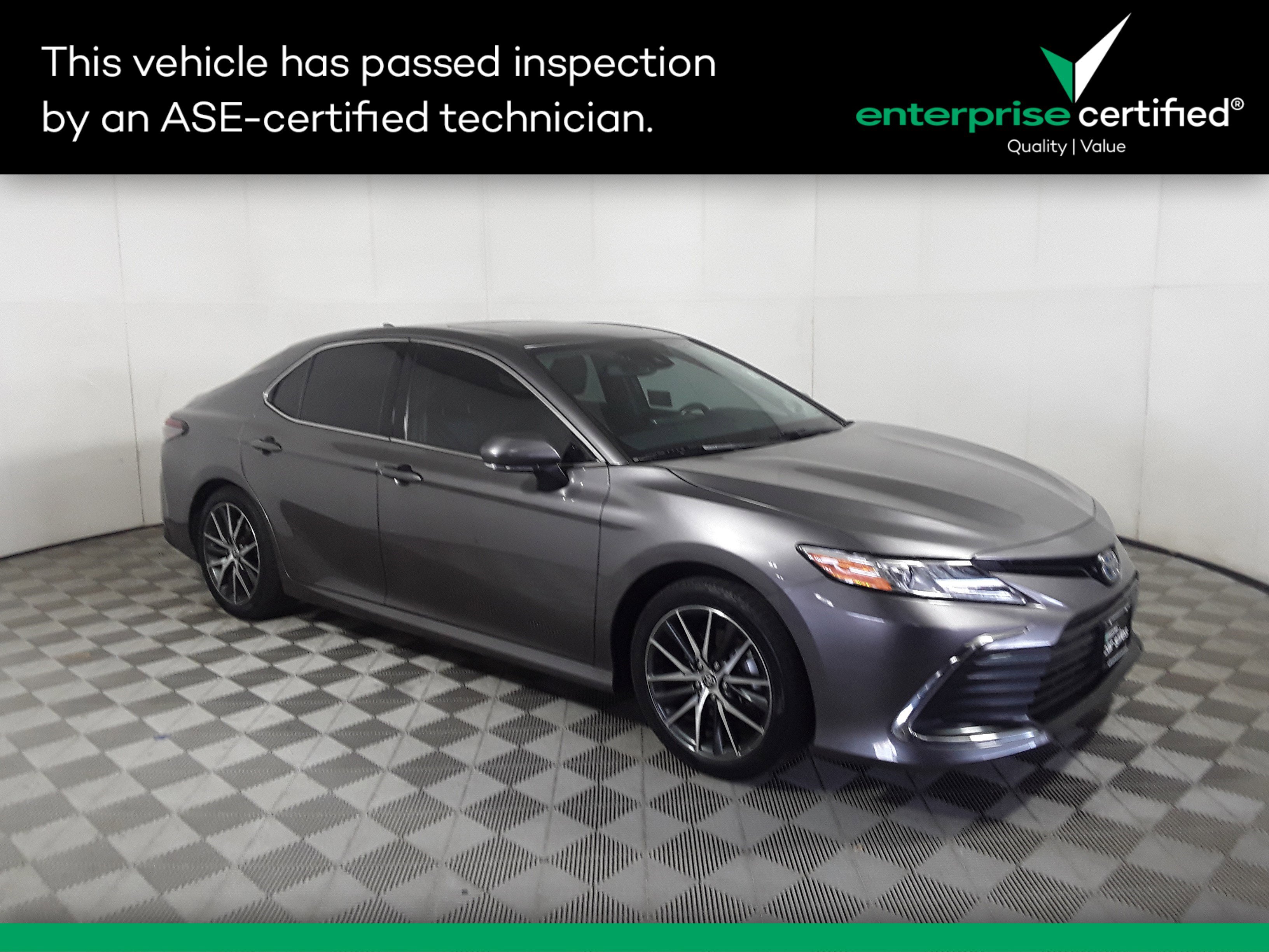 Used 2024 Toyota Camry Hybrid XLE CVT
