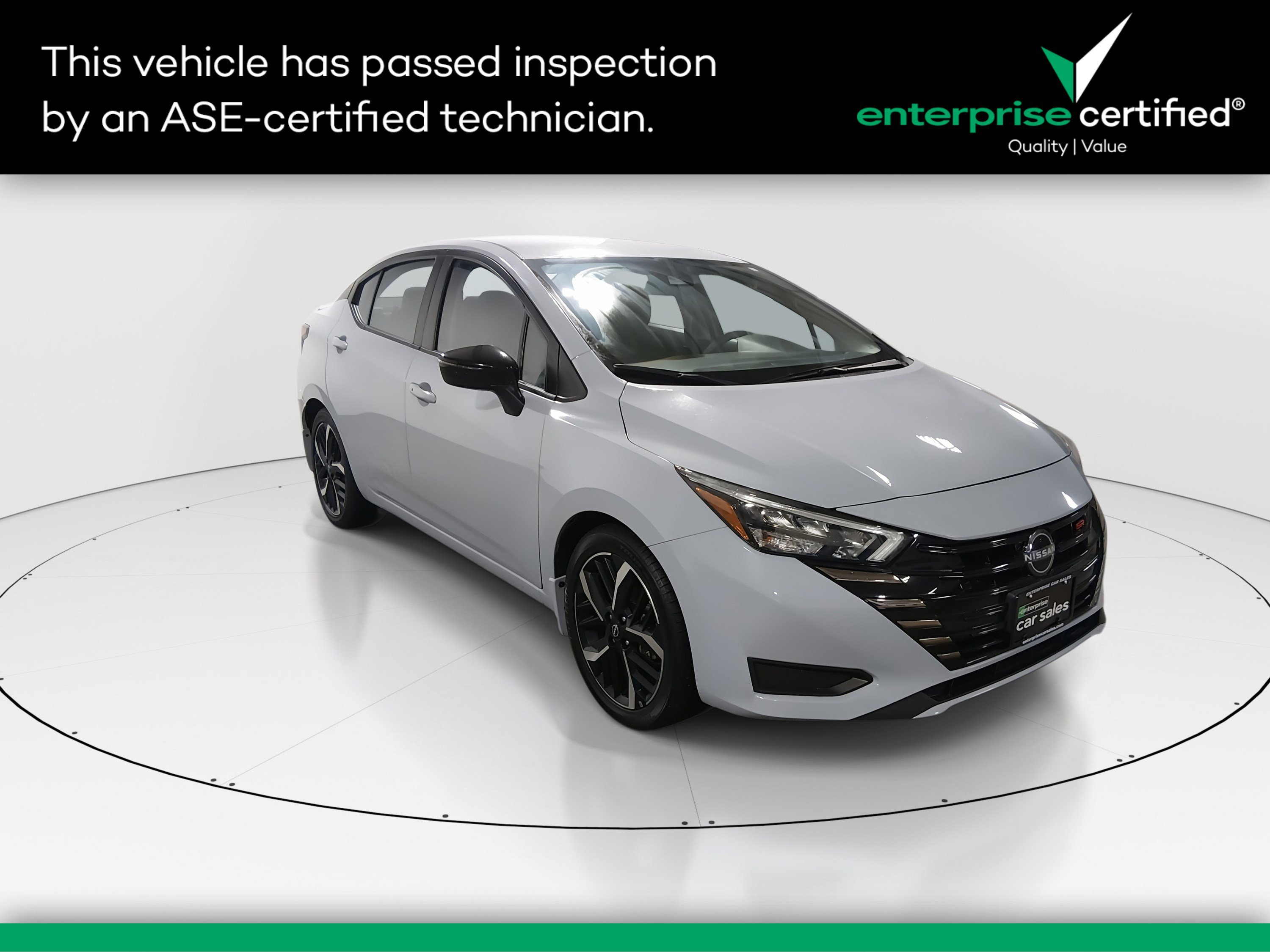 2023 Nissan Versa Sedan SR