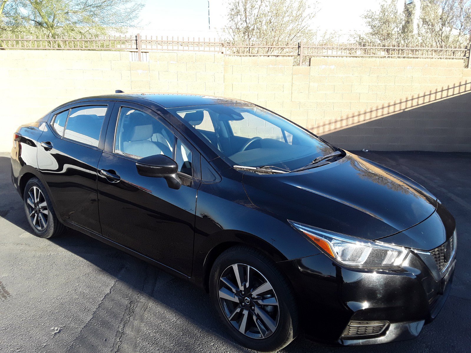 2021 Nissan Versa SV CVT