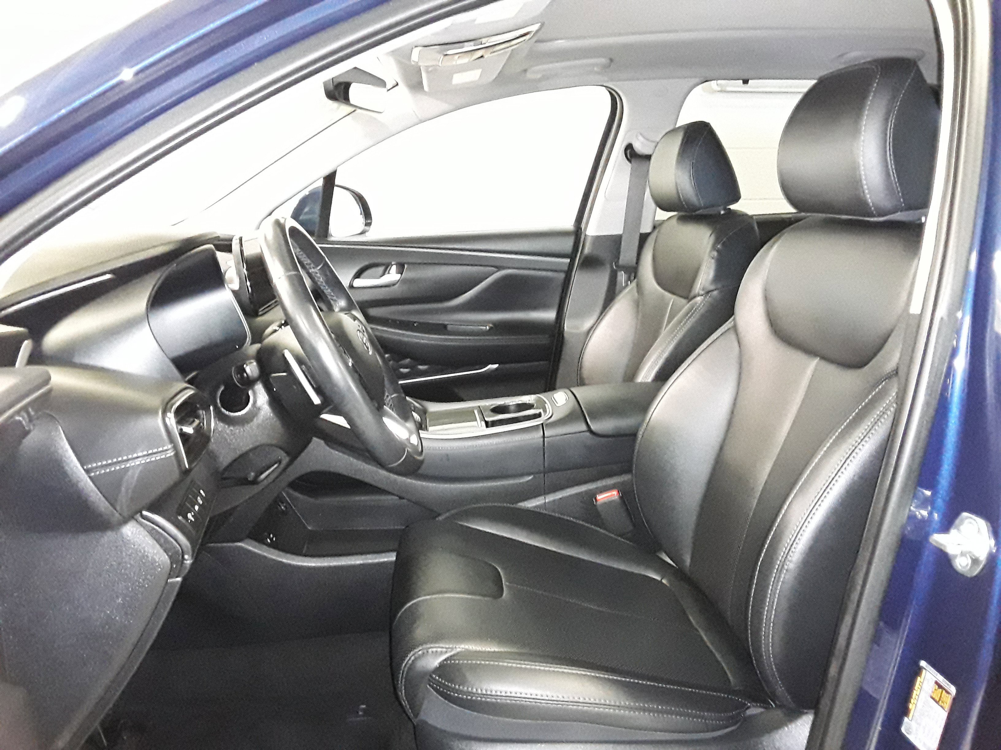 Image 9 of Used 2023 Hyundai Santa Fe SEL AWD
