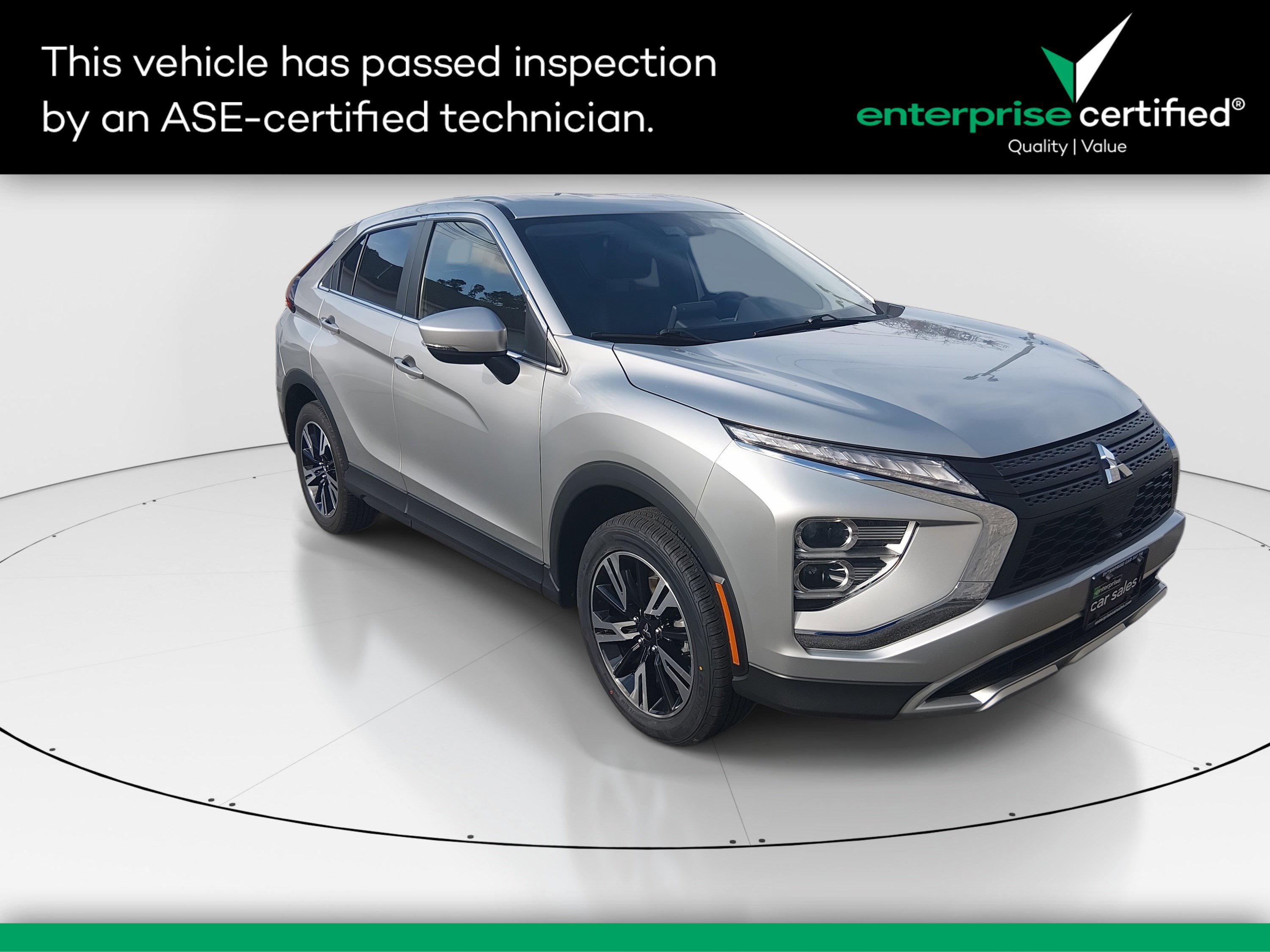 2024 Mitsubishi Eclipse Cross SE's photo