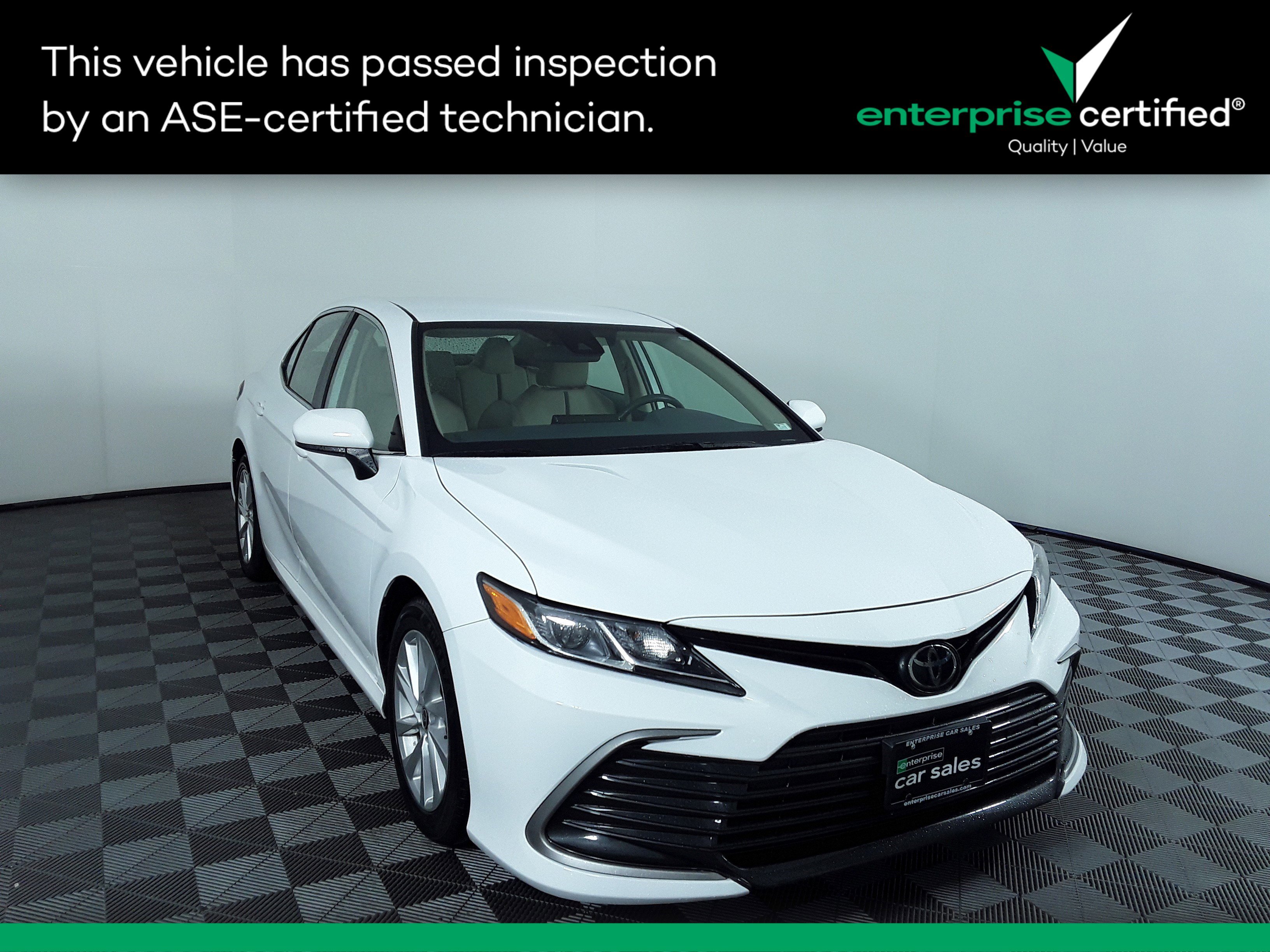2023 Toyota Camry LE Auto