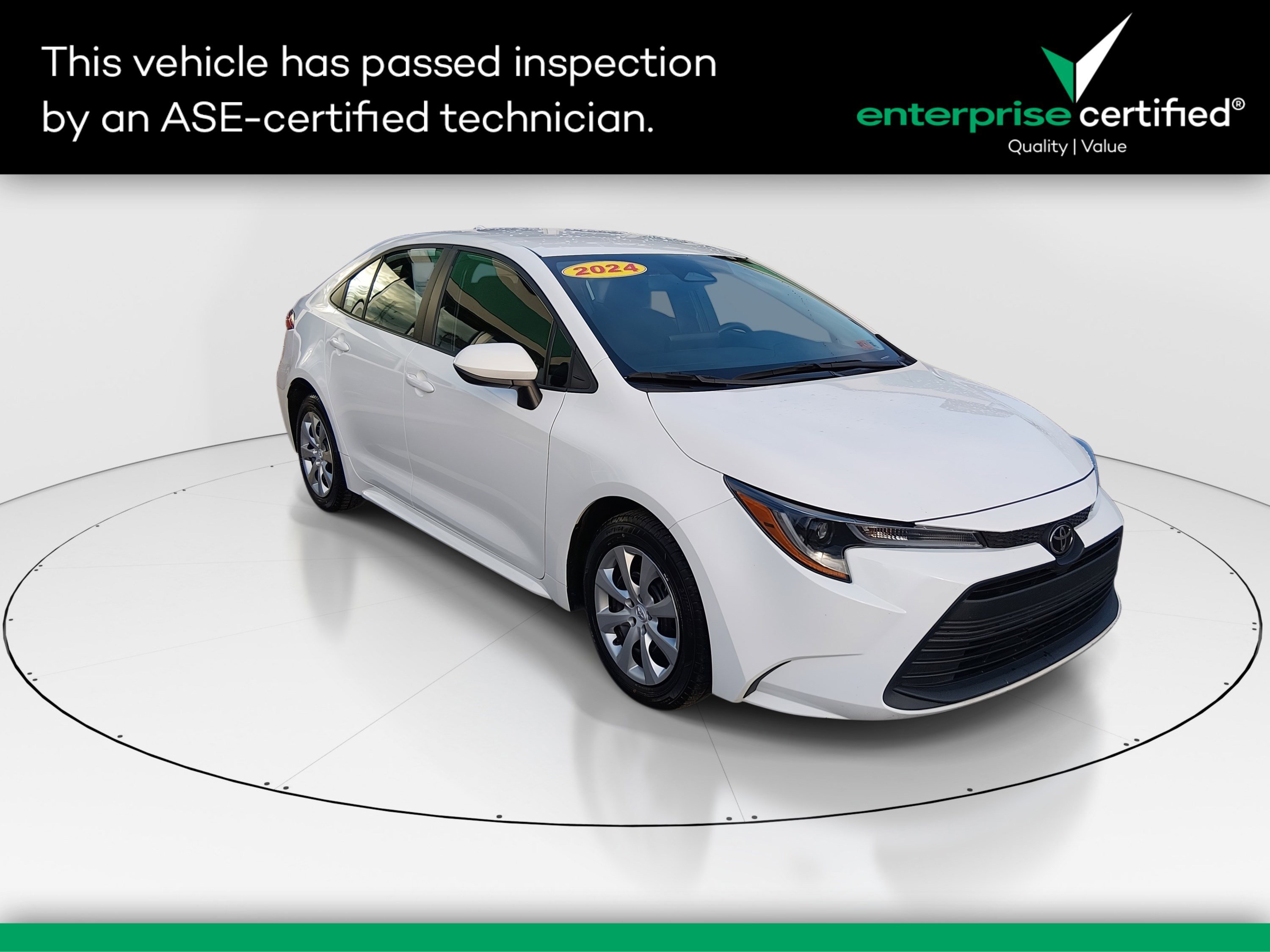 2024 Toyota Corolla LE's photo