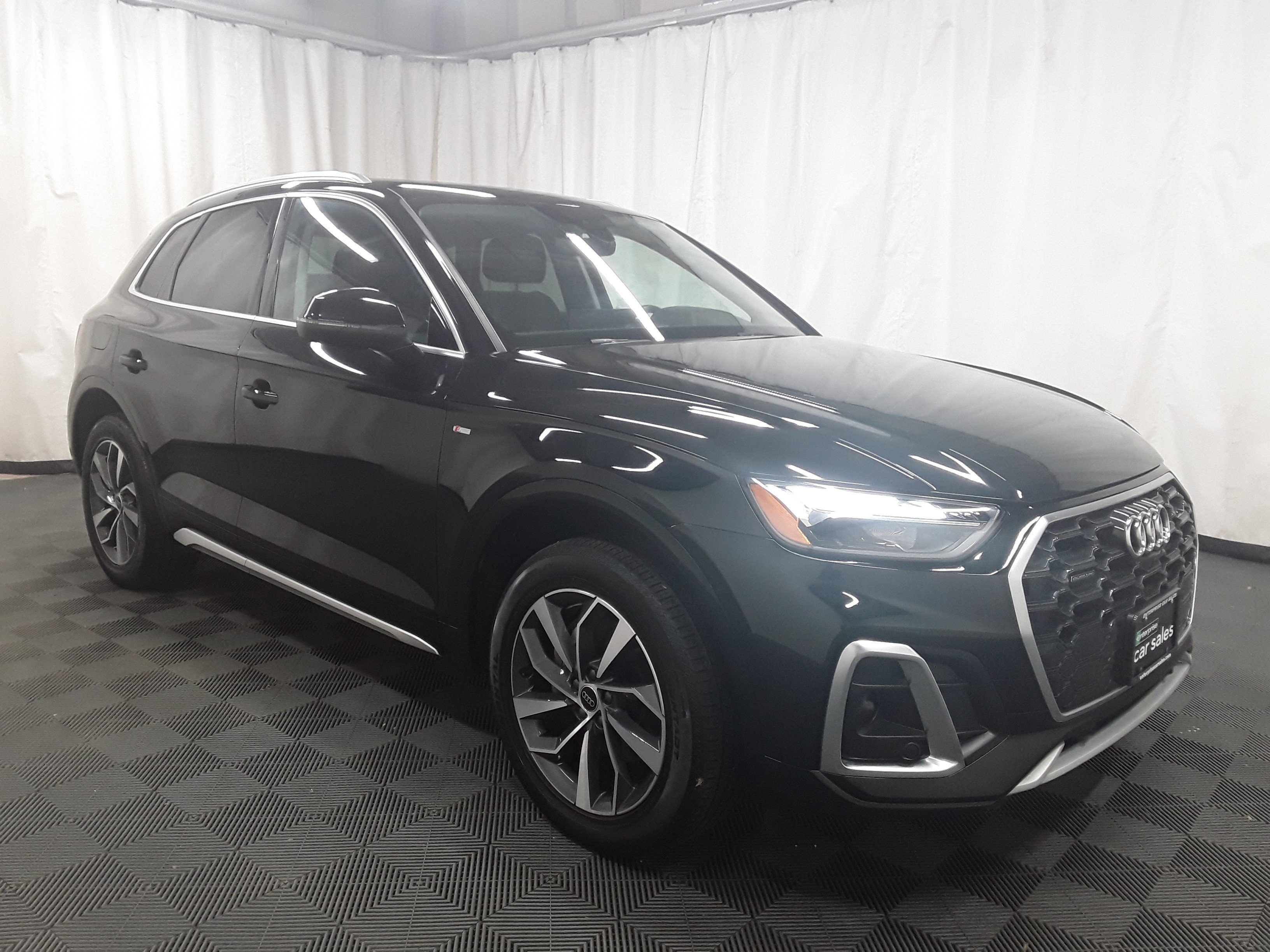 2024 Audi Q5 Premium Plus's photo