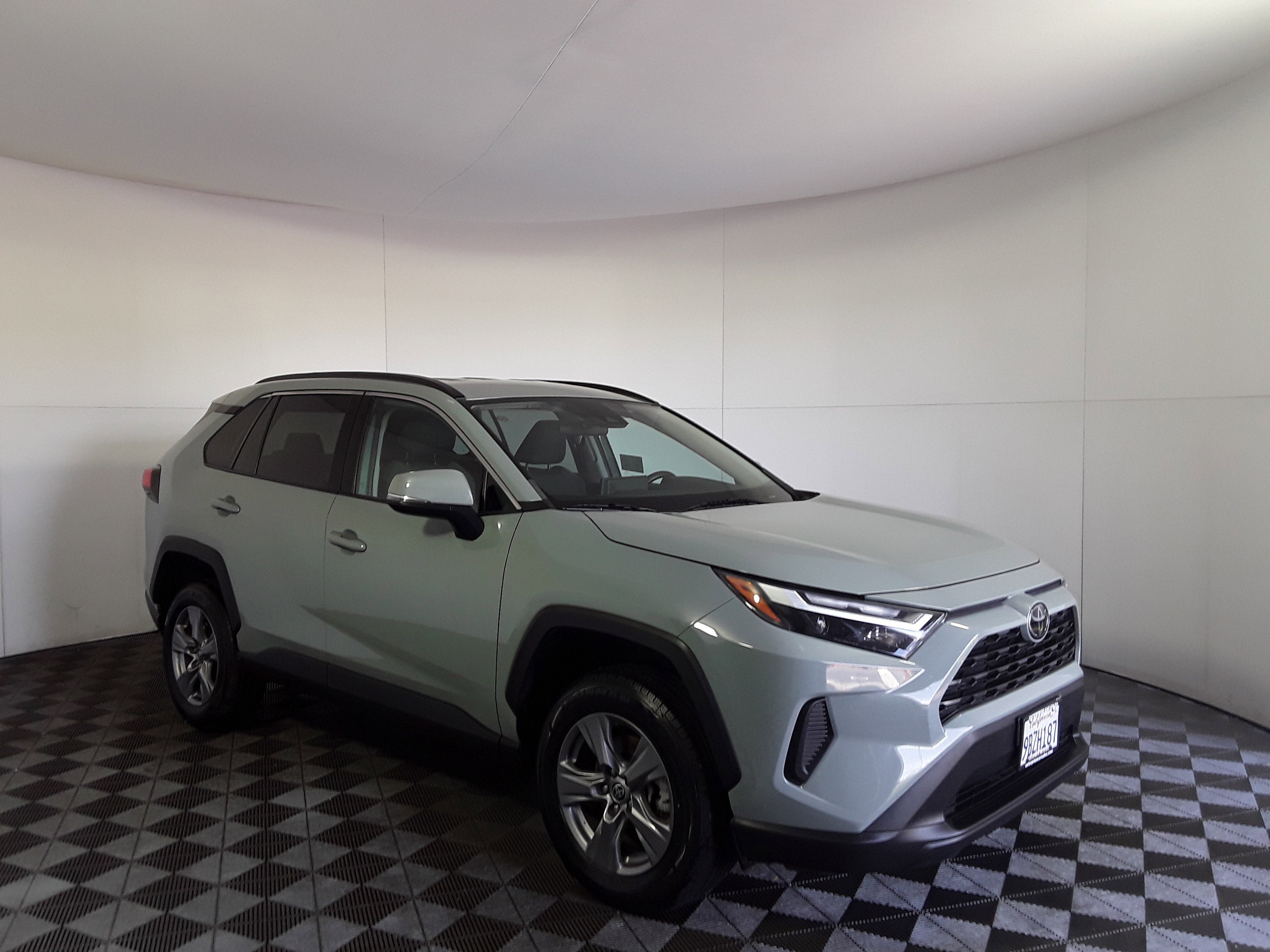 2022 Toyota RAV4 XLE FWD