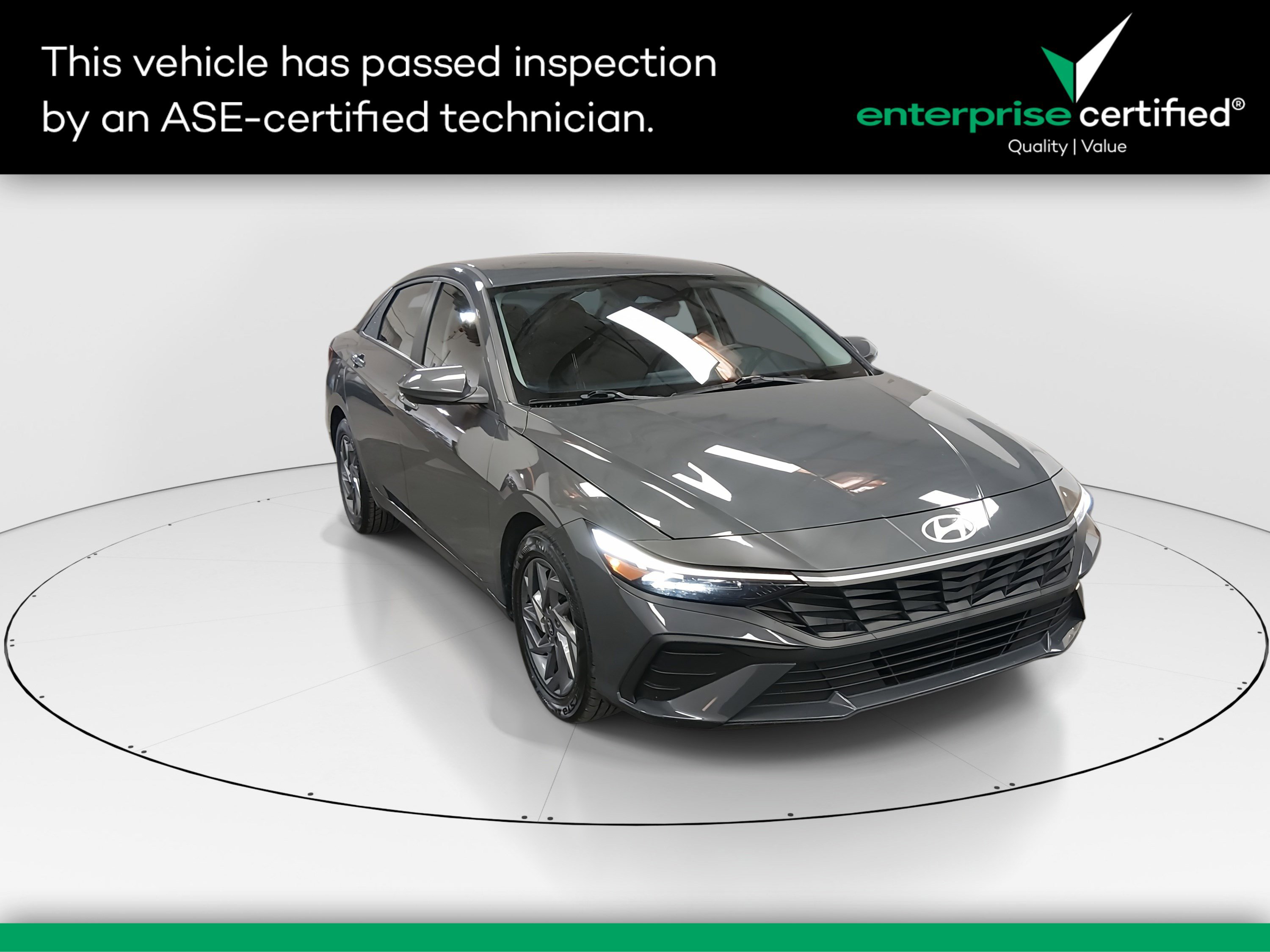 2024 Hyundai Elantra SEL's photo