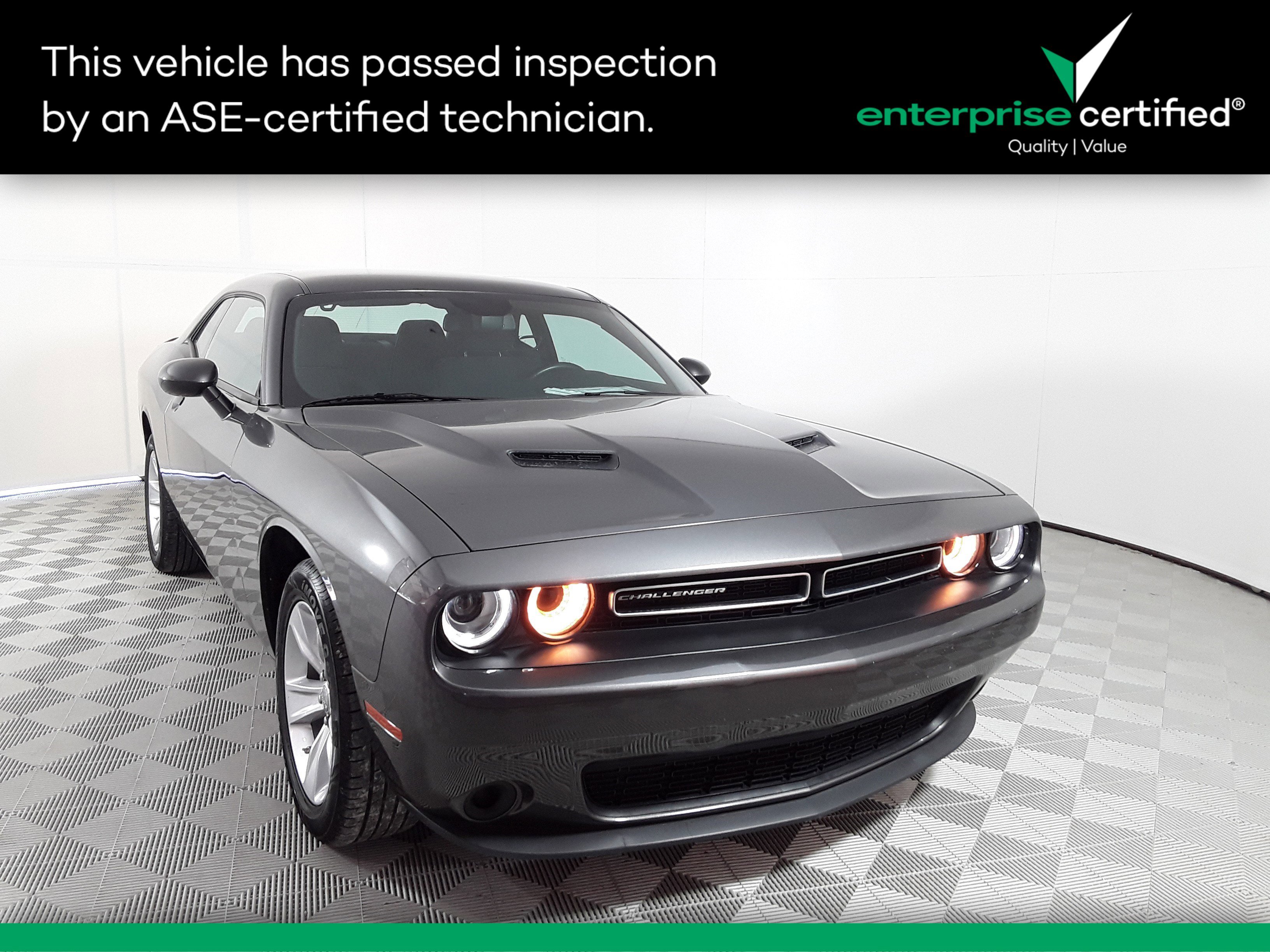 2023 Dodge Challenger SXT RWD