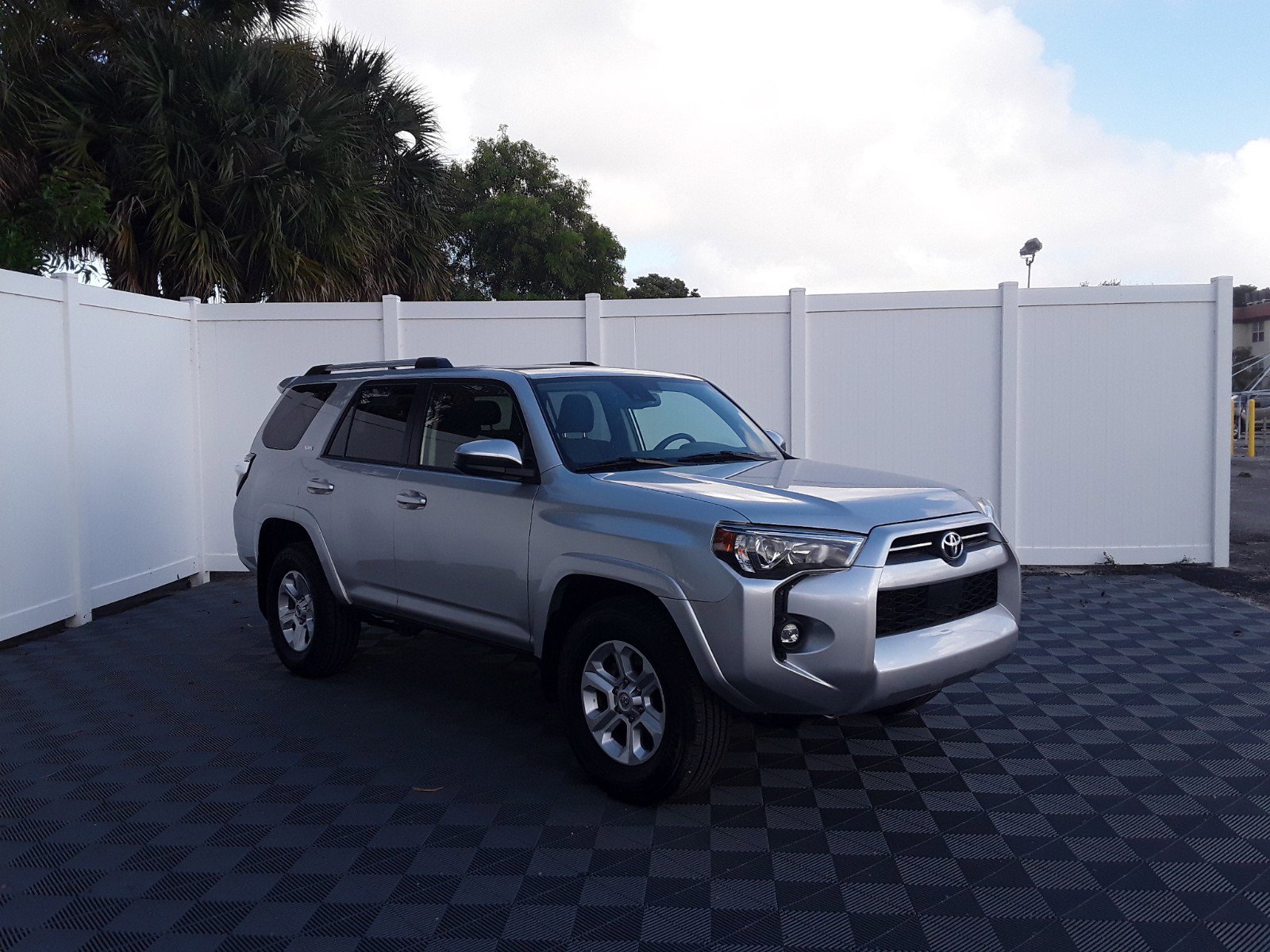 2023 Toyota 4Runner SR5 2WD