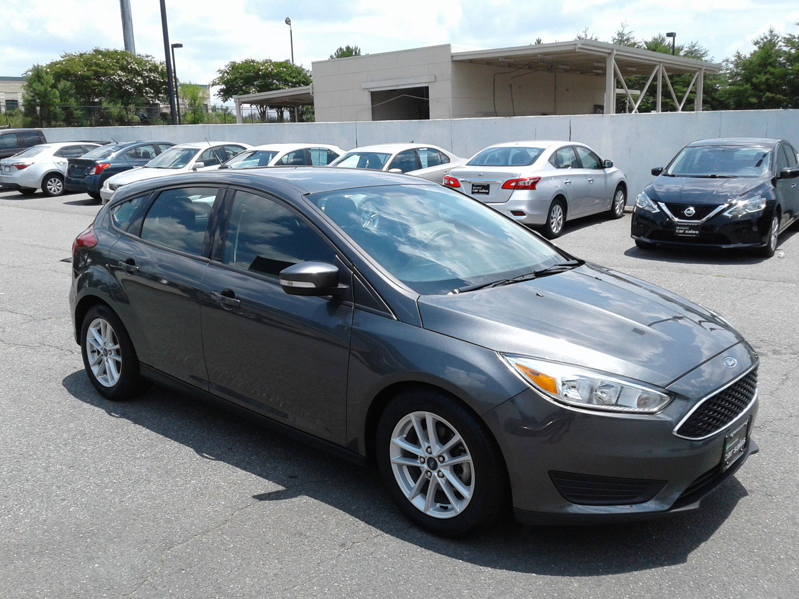 Used 2017 Ford Focus SE Hatch