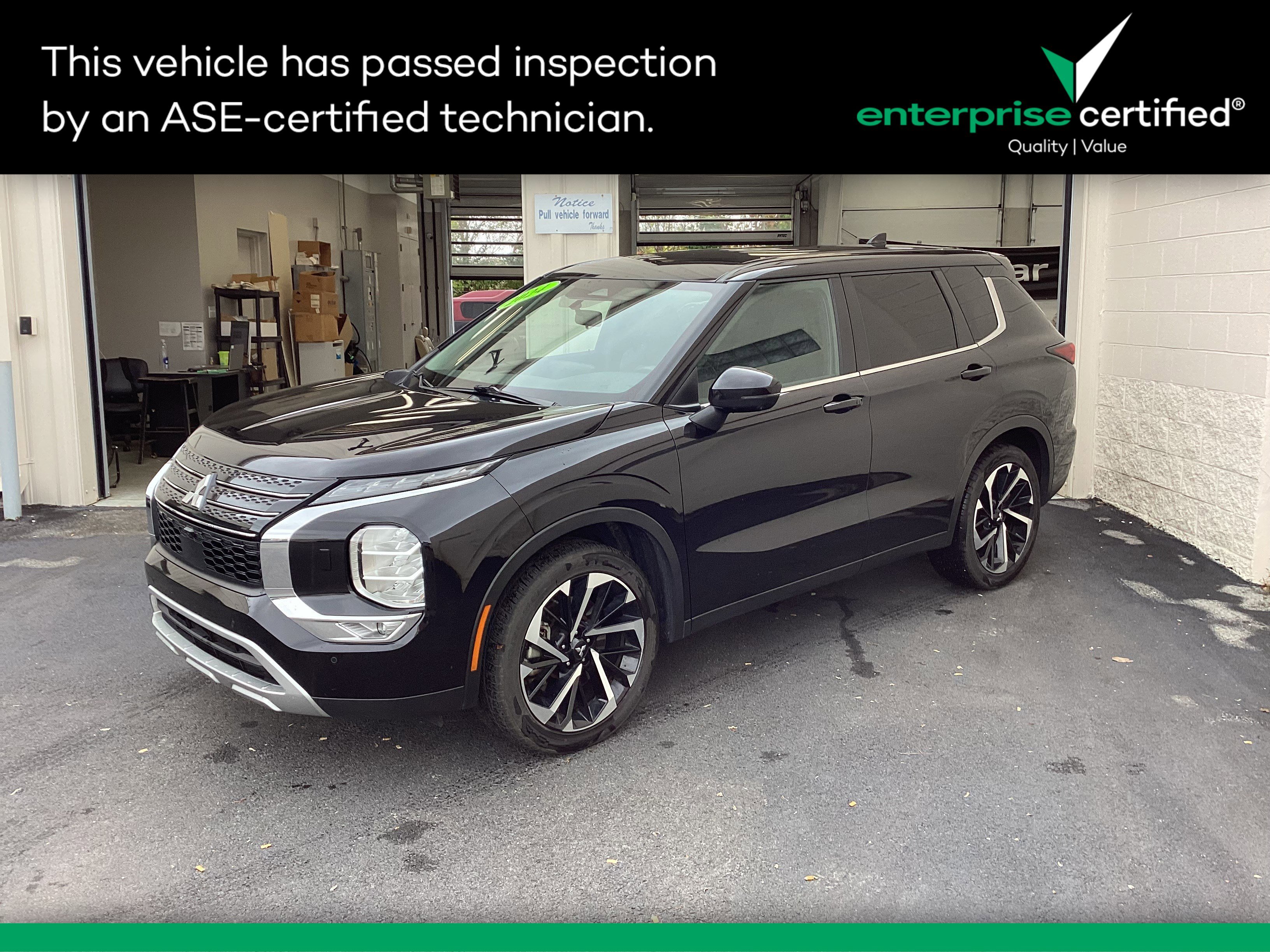 2024 Mitsubishi Outlander SE