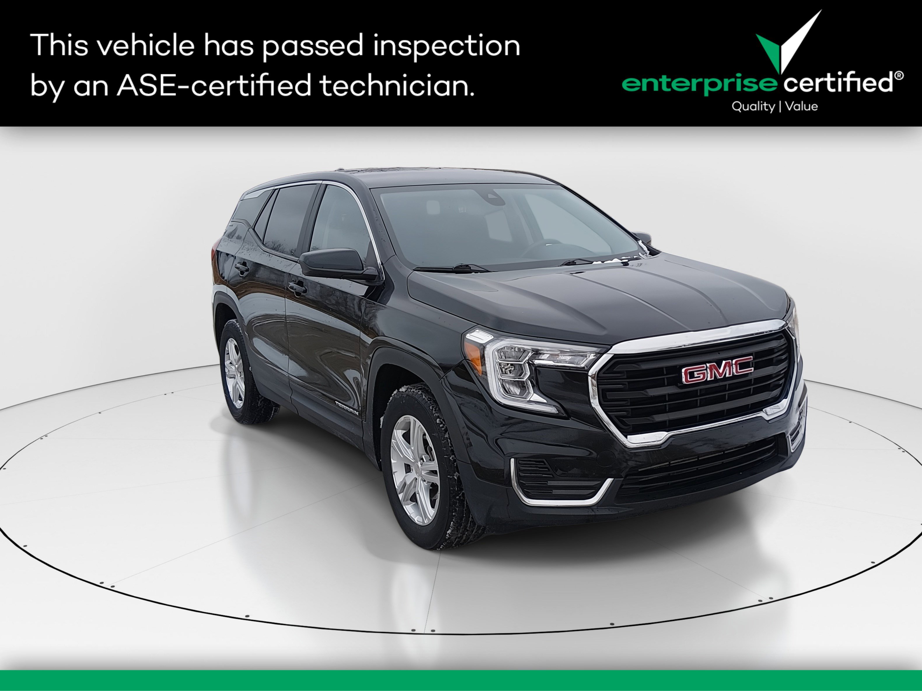2024 GMC Terrain SLE's photo
