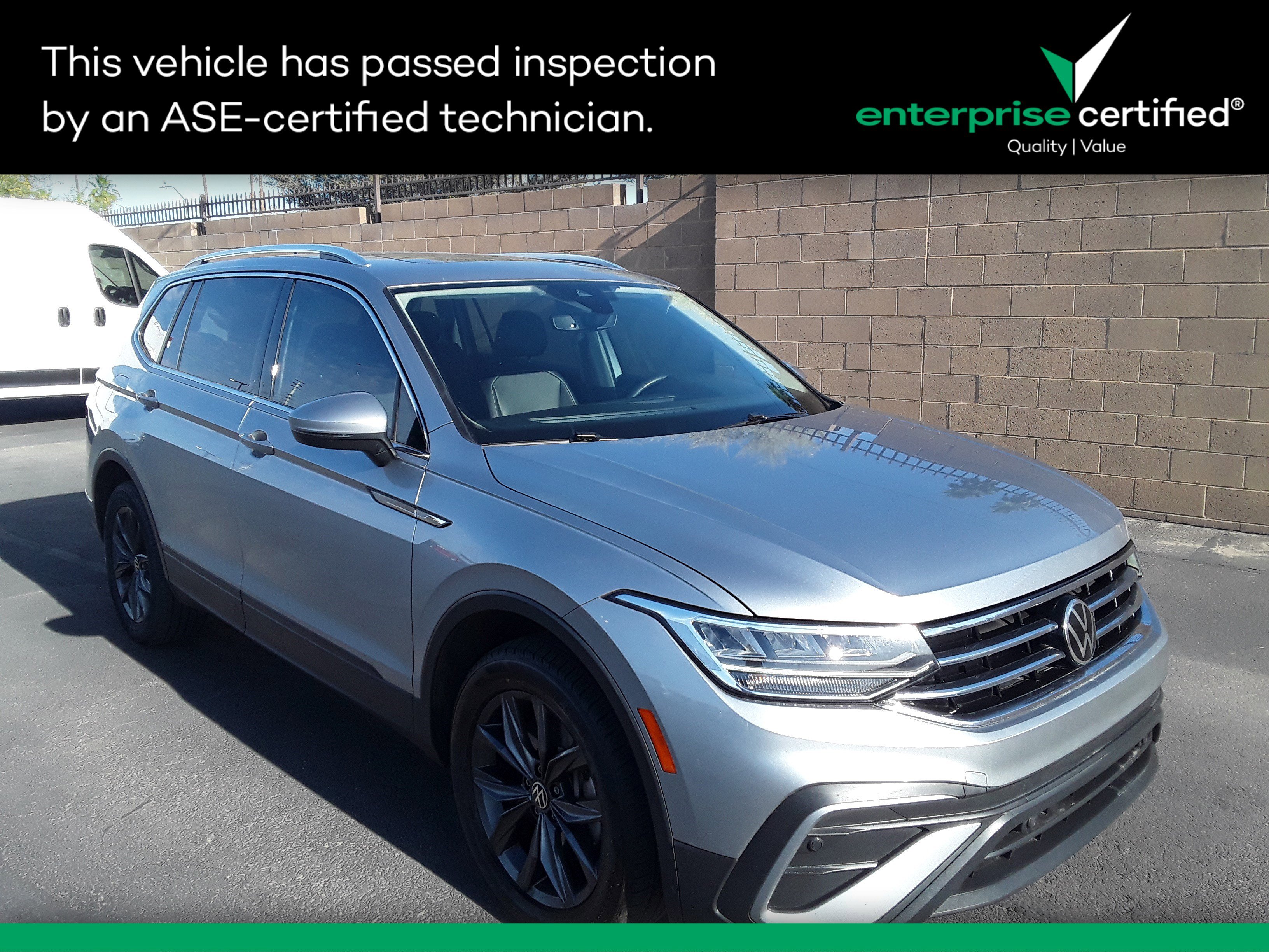 2022 Volkswagen Tiguan 2.0T SE FWD