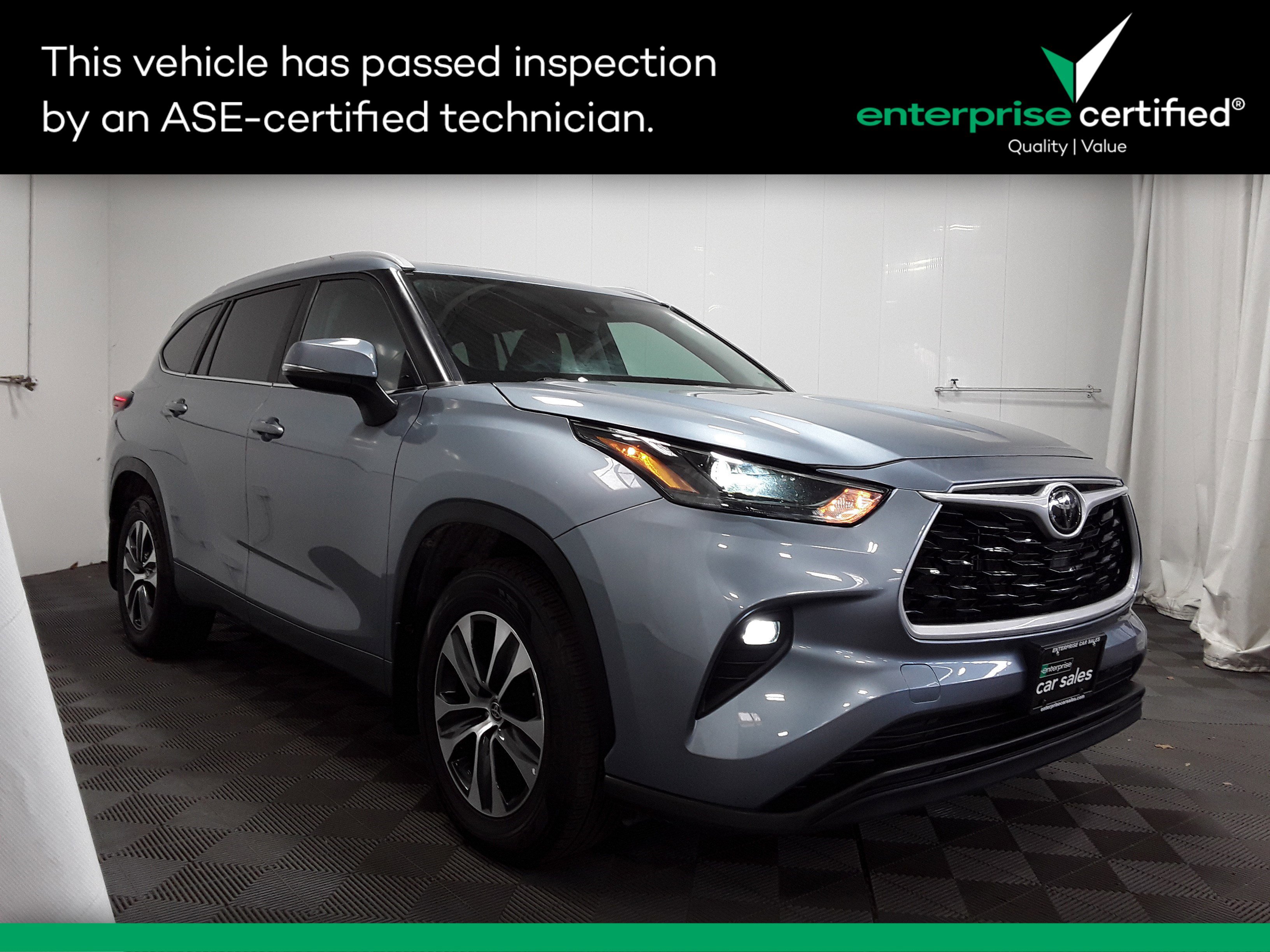 Used 2023 Toyota Highlander XLE AWD