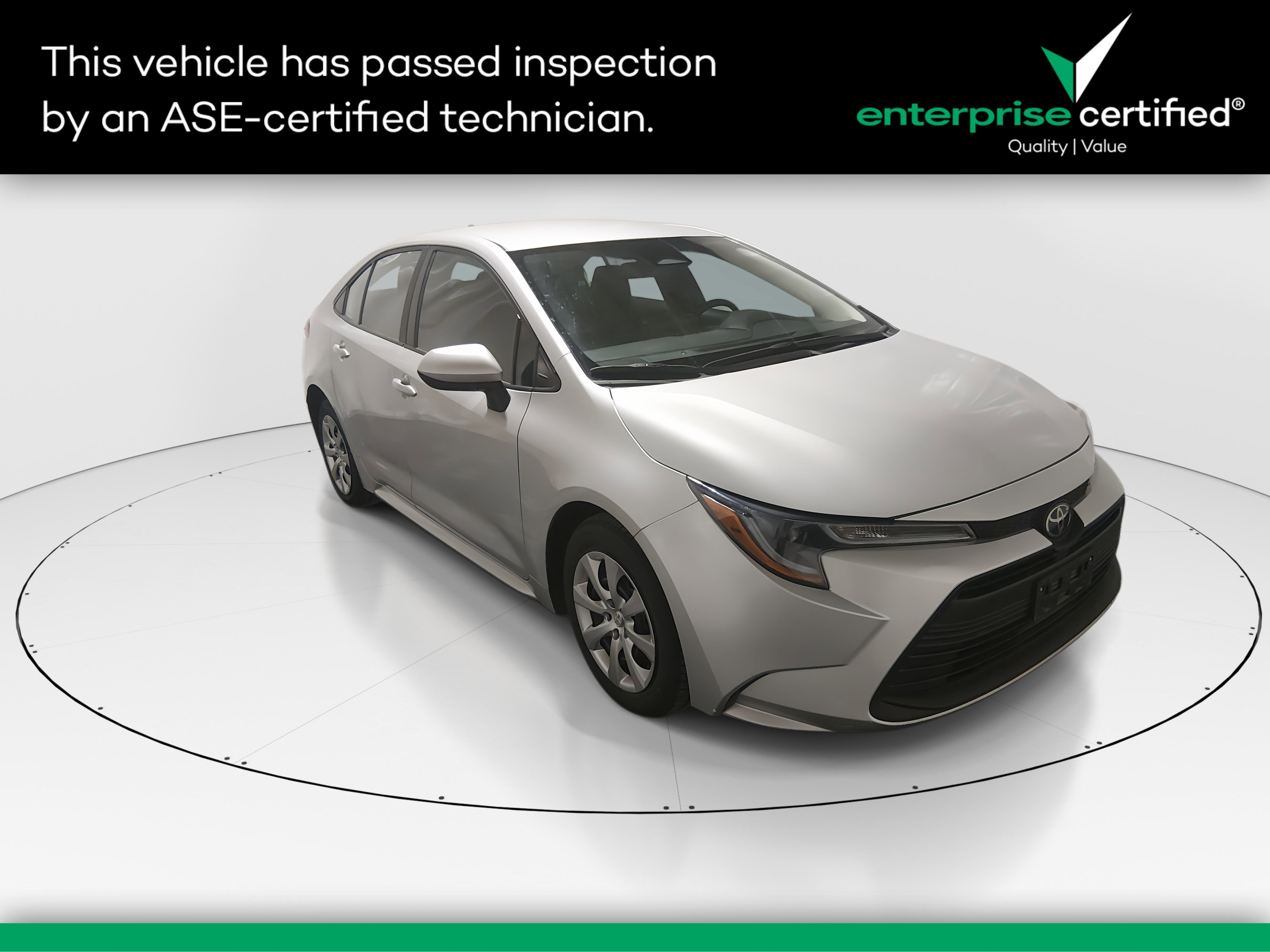 2024 Toyota Corolla LE's photo