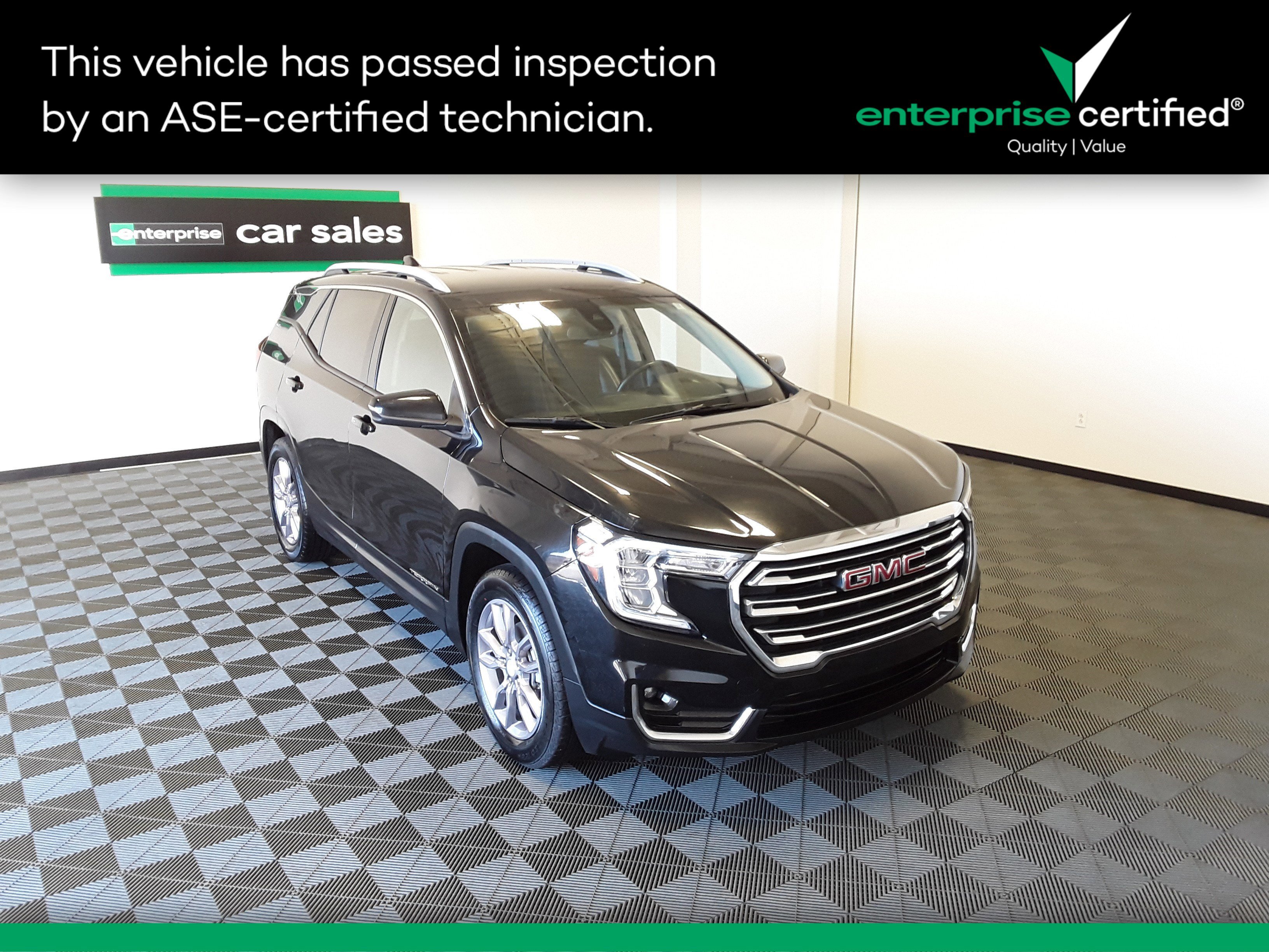 2023 GMC Terrain SLT's photo