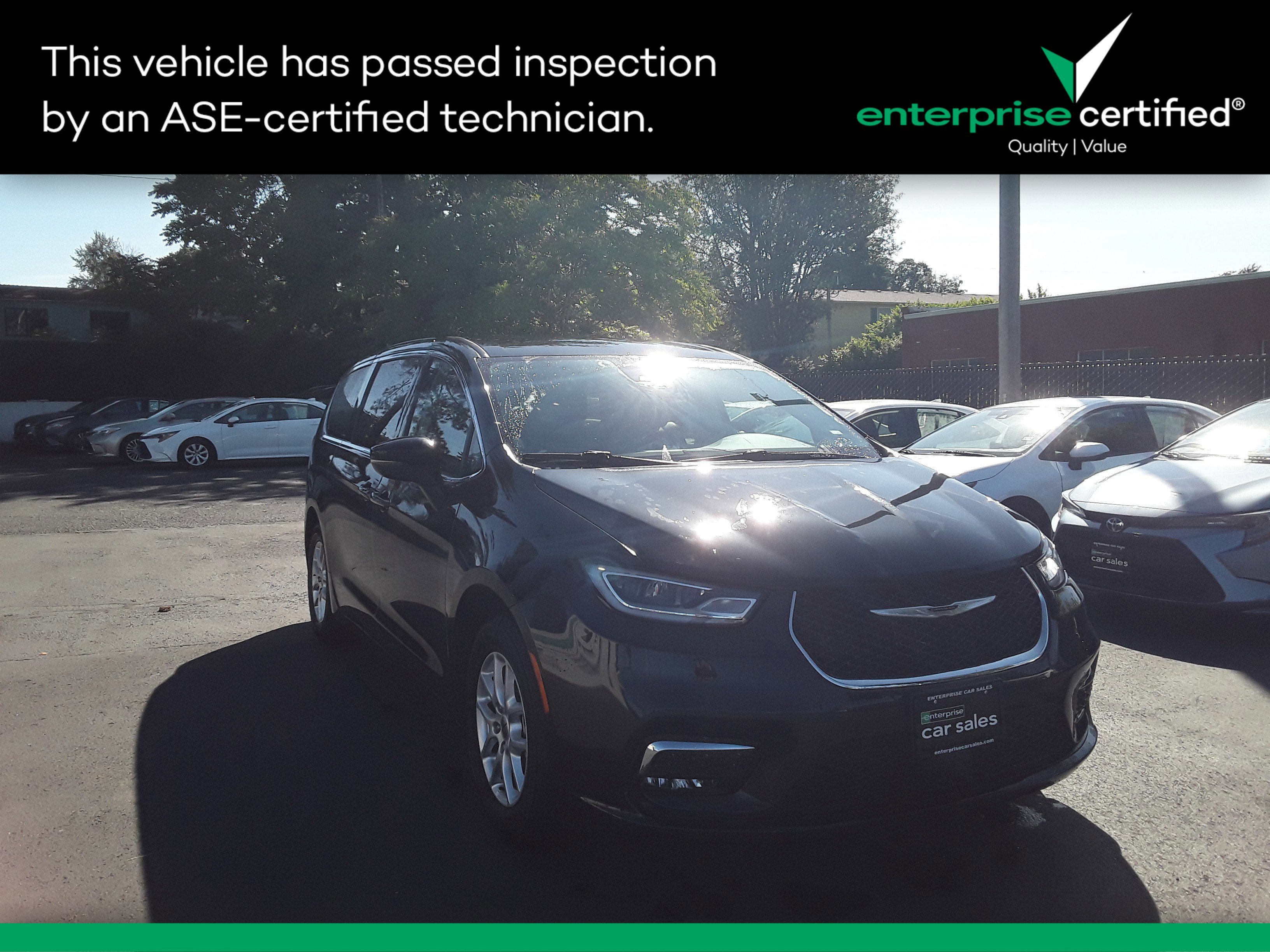 Used 2023 Chrysler Pacifica Touring L FWD