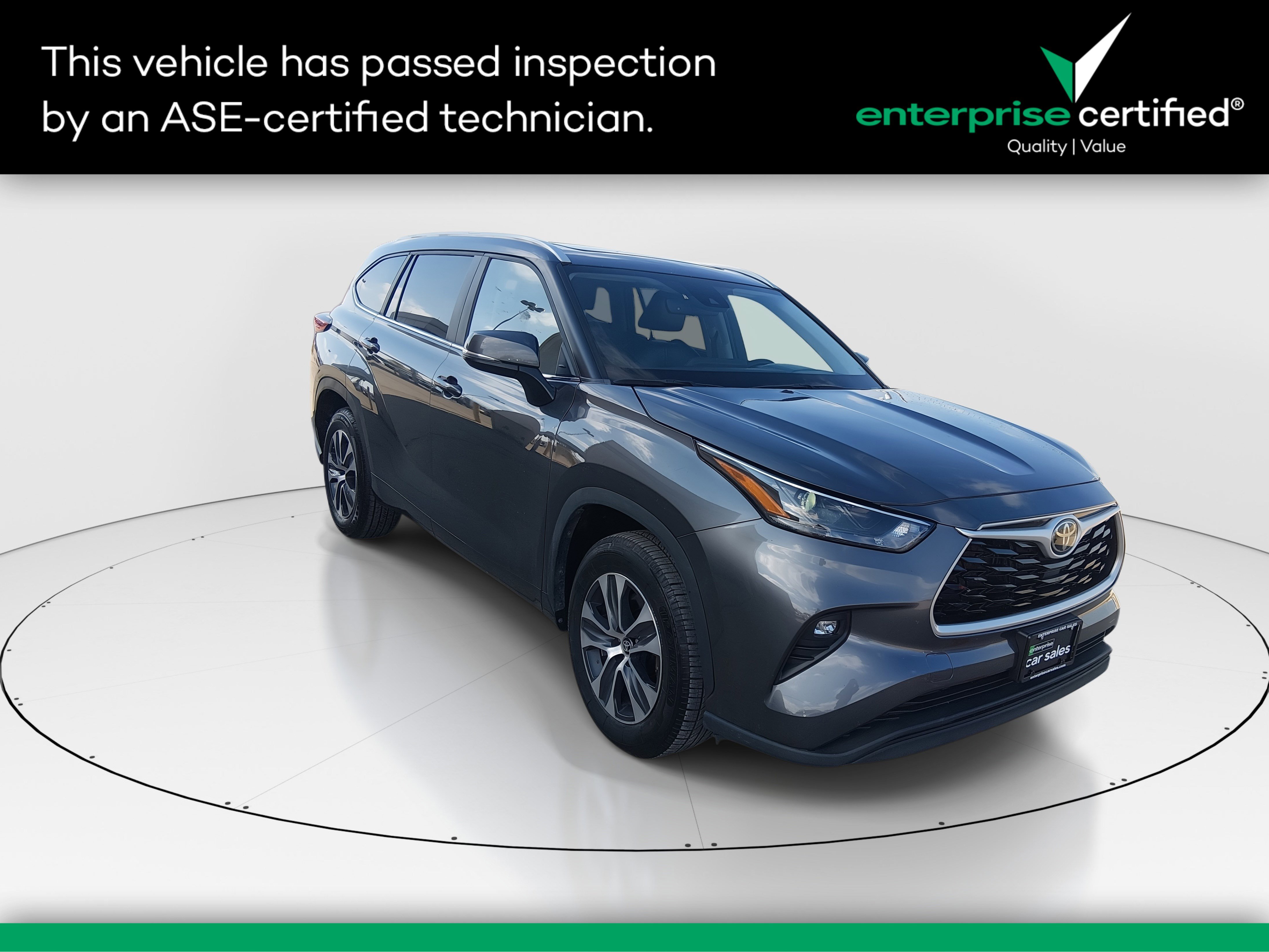 Used 2023 Toyota Highlander XLE FWD