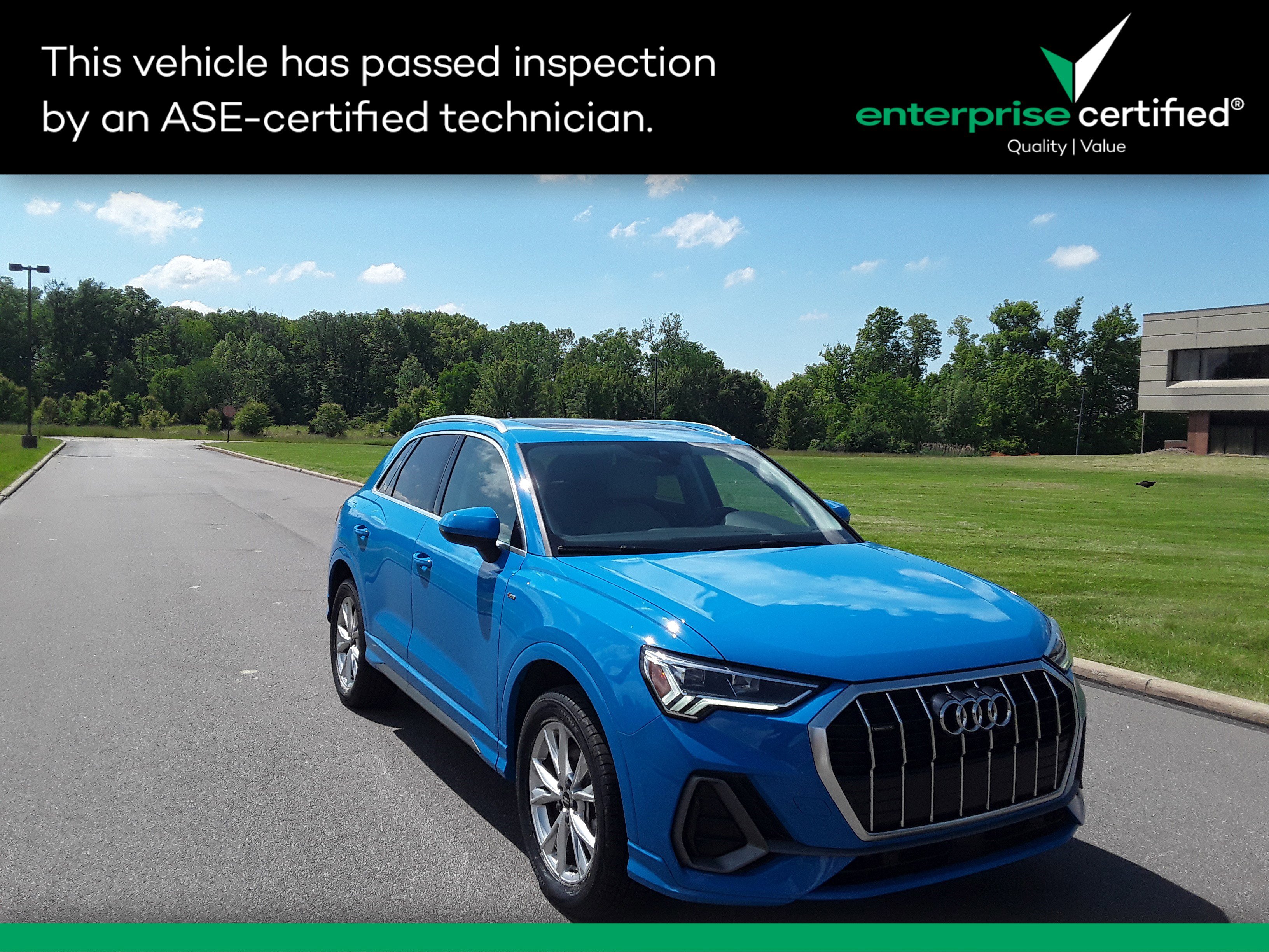 2023 Audi Q3 S line Premium 45 TFSI quattro