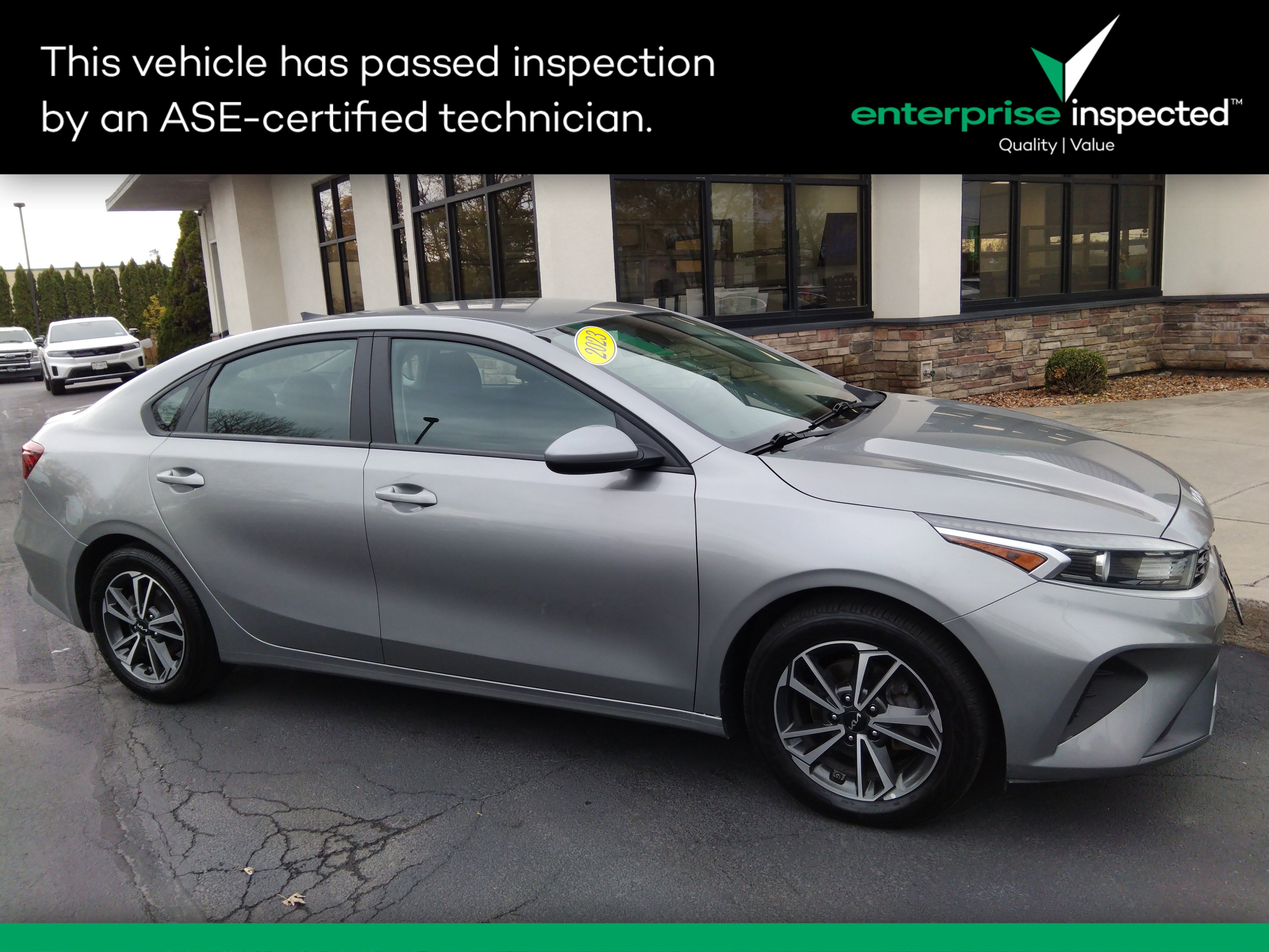 Used 2023 Kia Forte LXS IVT