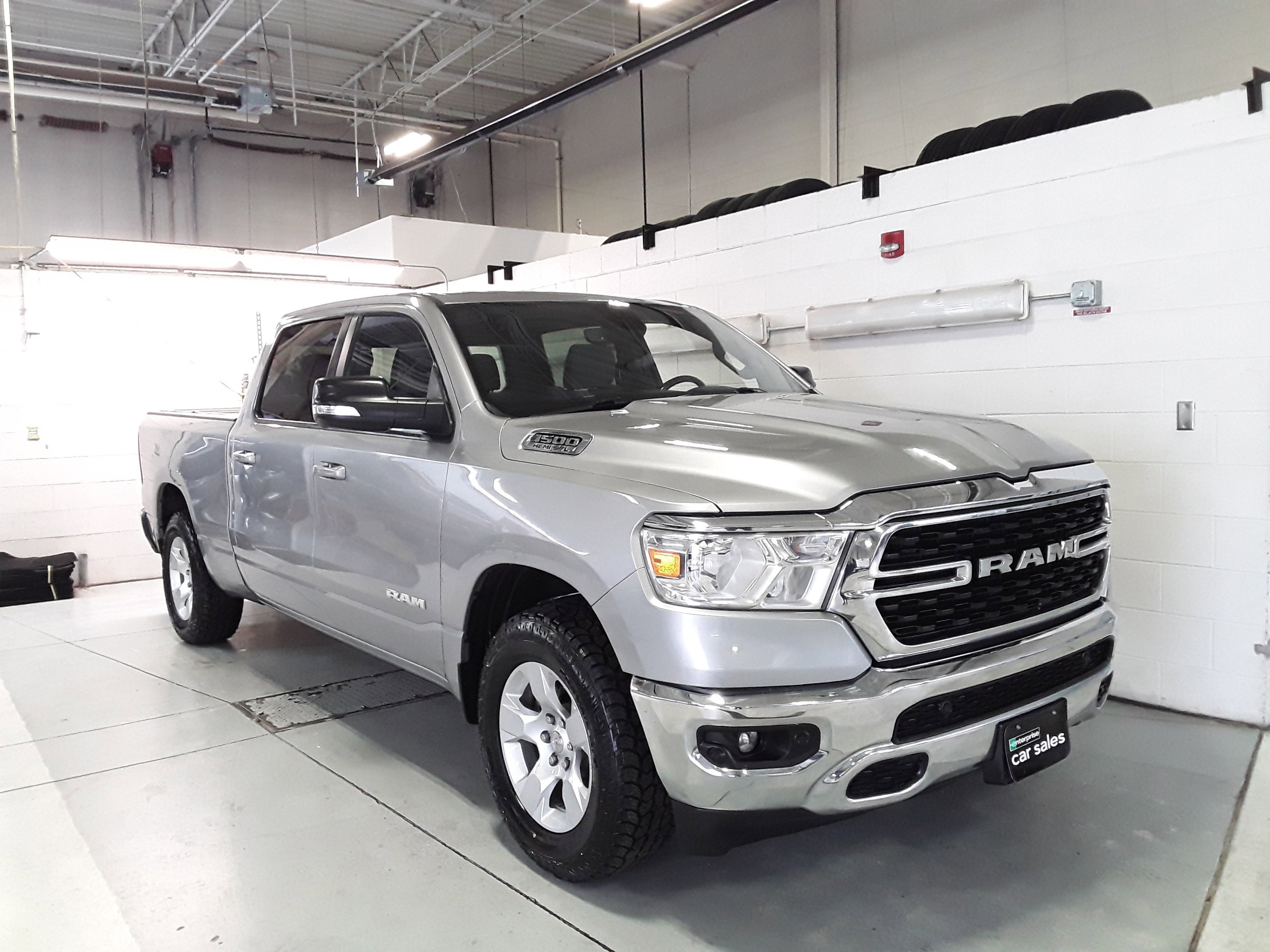 2022 Ram 1500 Big Horn 4x4 Crew Cab 6'4