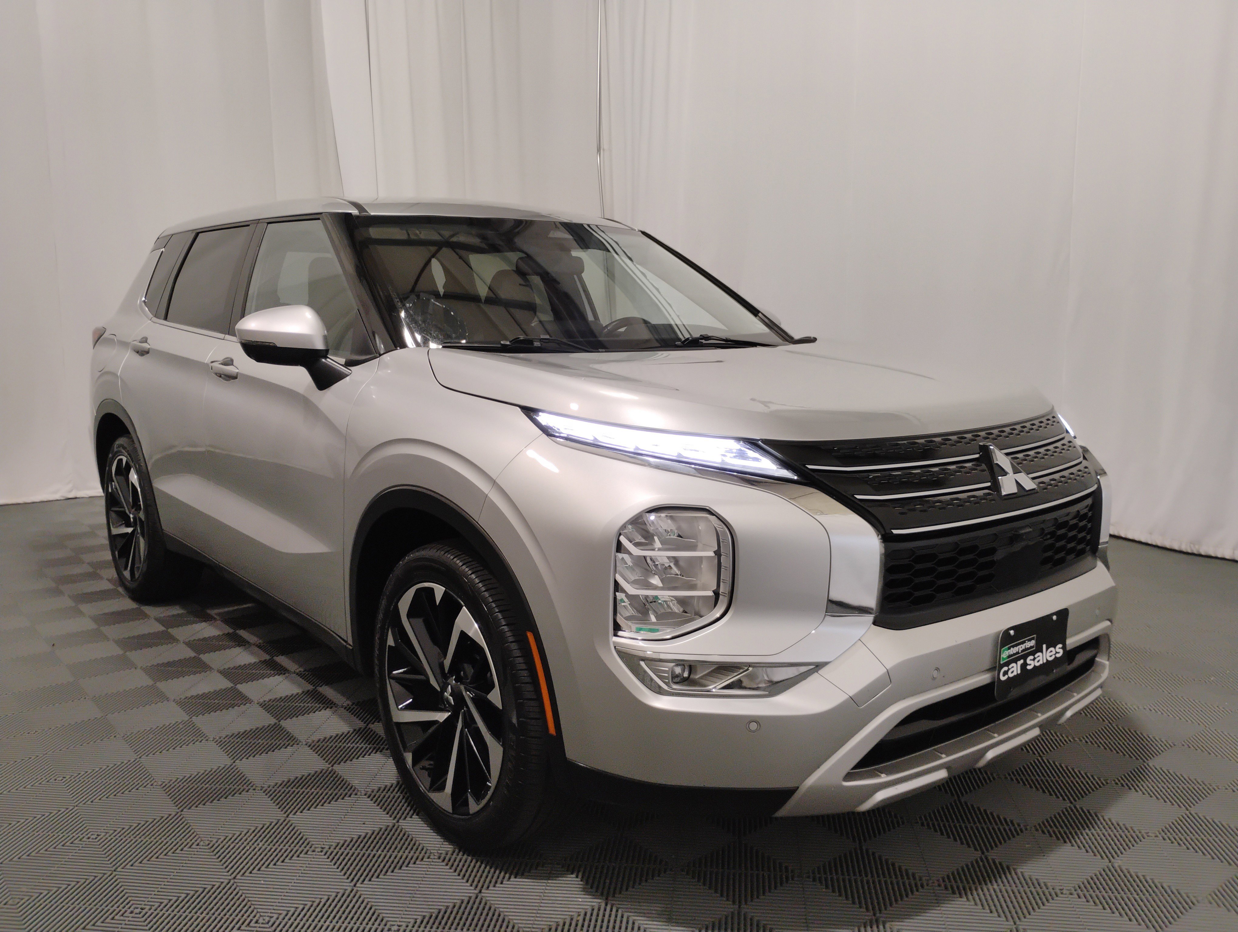 2024 Mitsubishi Outlander SE FWD