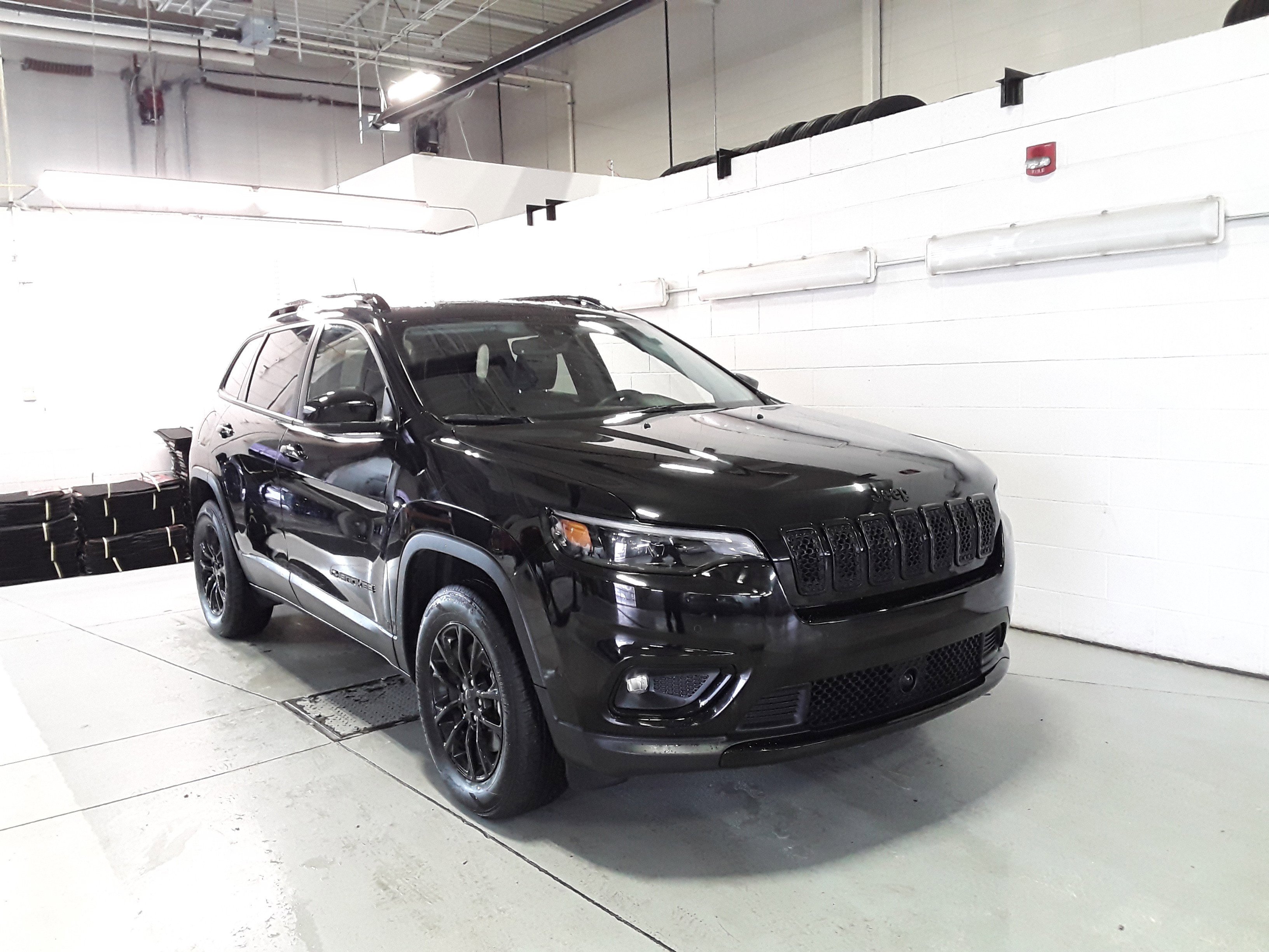 2023 Jeep Cherokee Altitude Lux 4x4