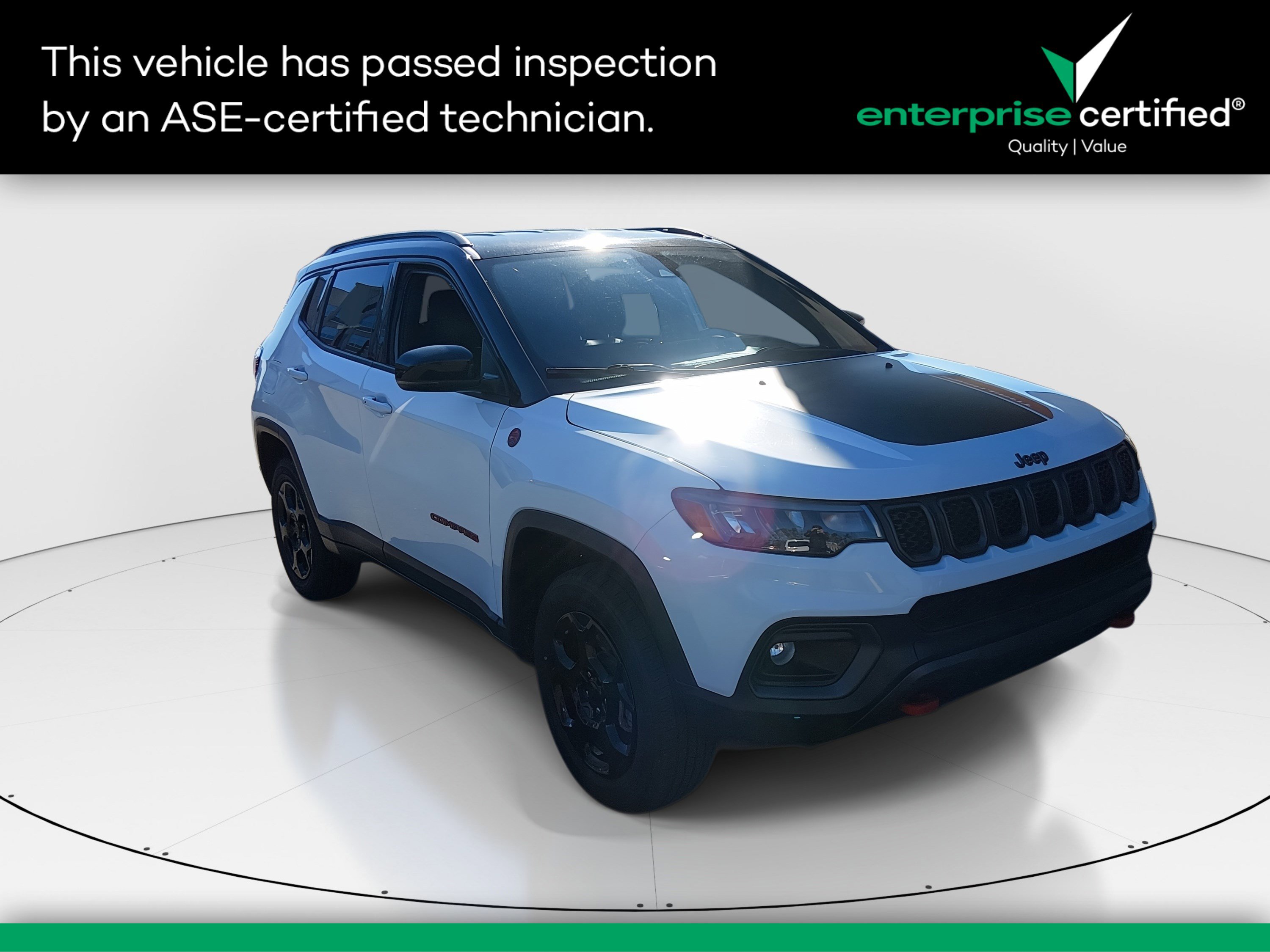 2023 Jeep Compass Trailhawk's photo