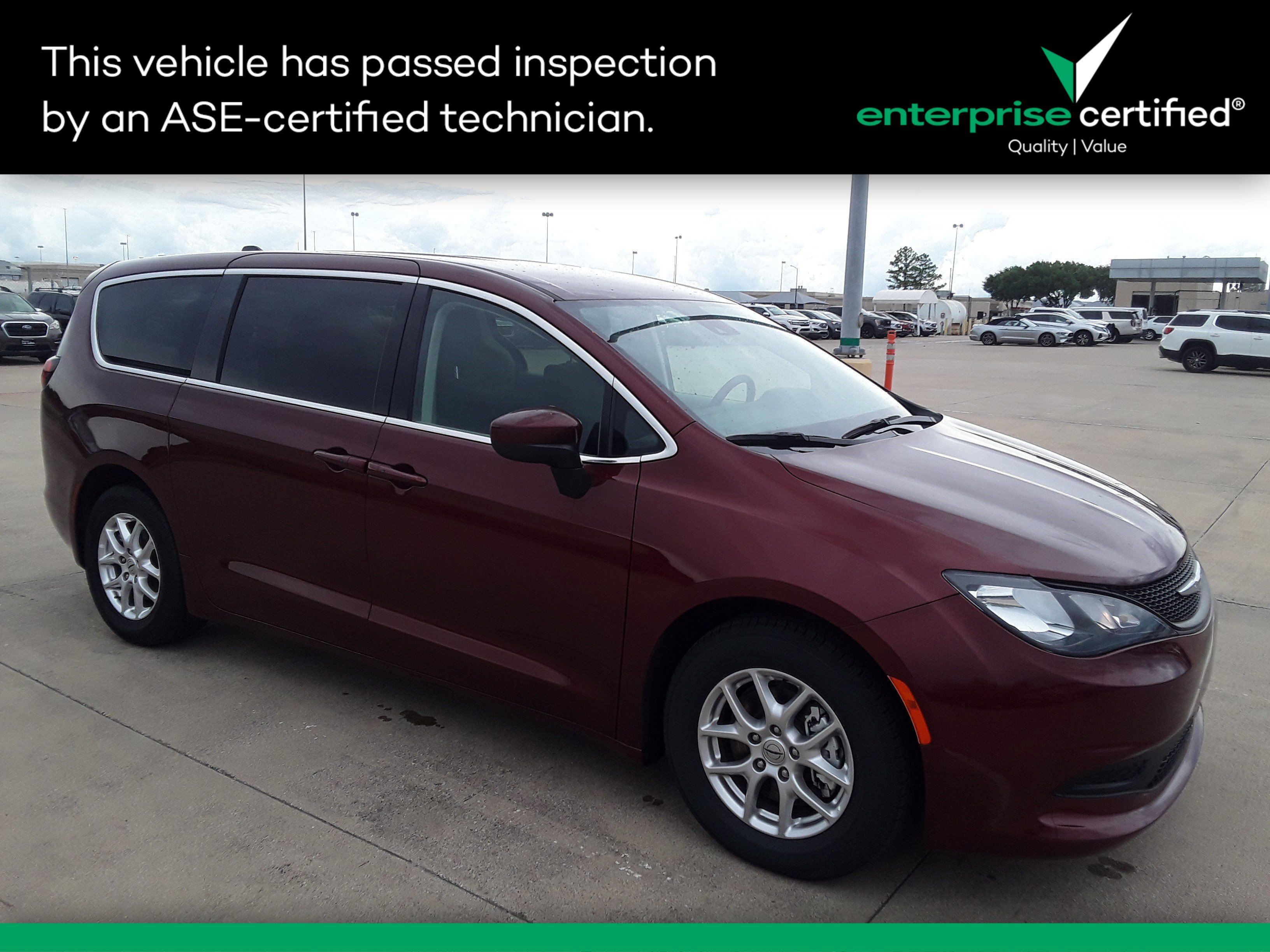 2023 Chrysler Voyager LX FWD
