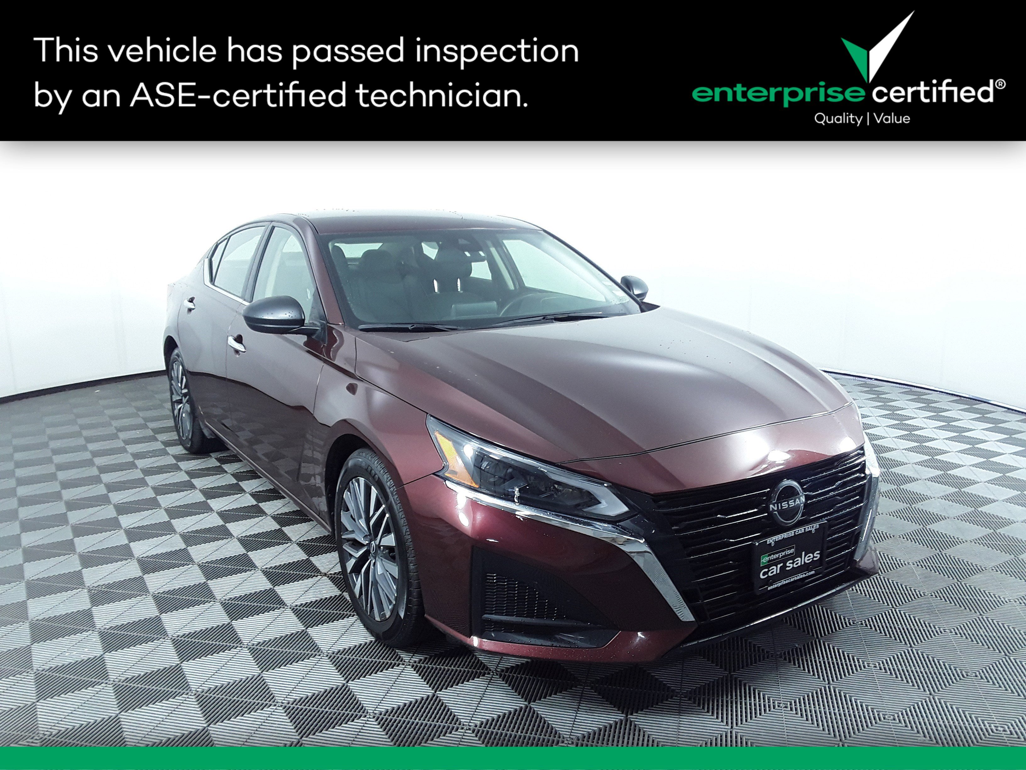 Used 2024 Nissan Altima 2.5 SV Sedan