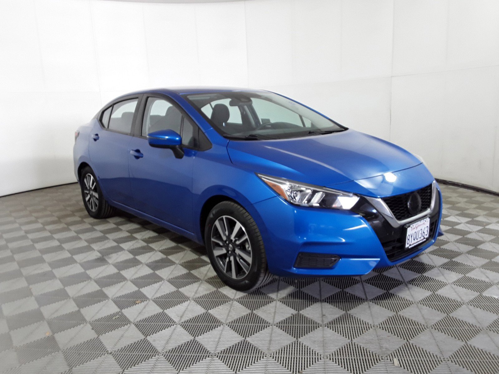 2021 Nissan Versa SV CVT