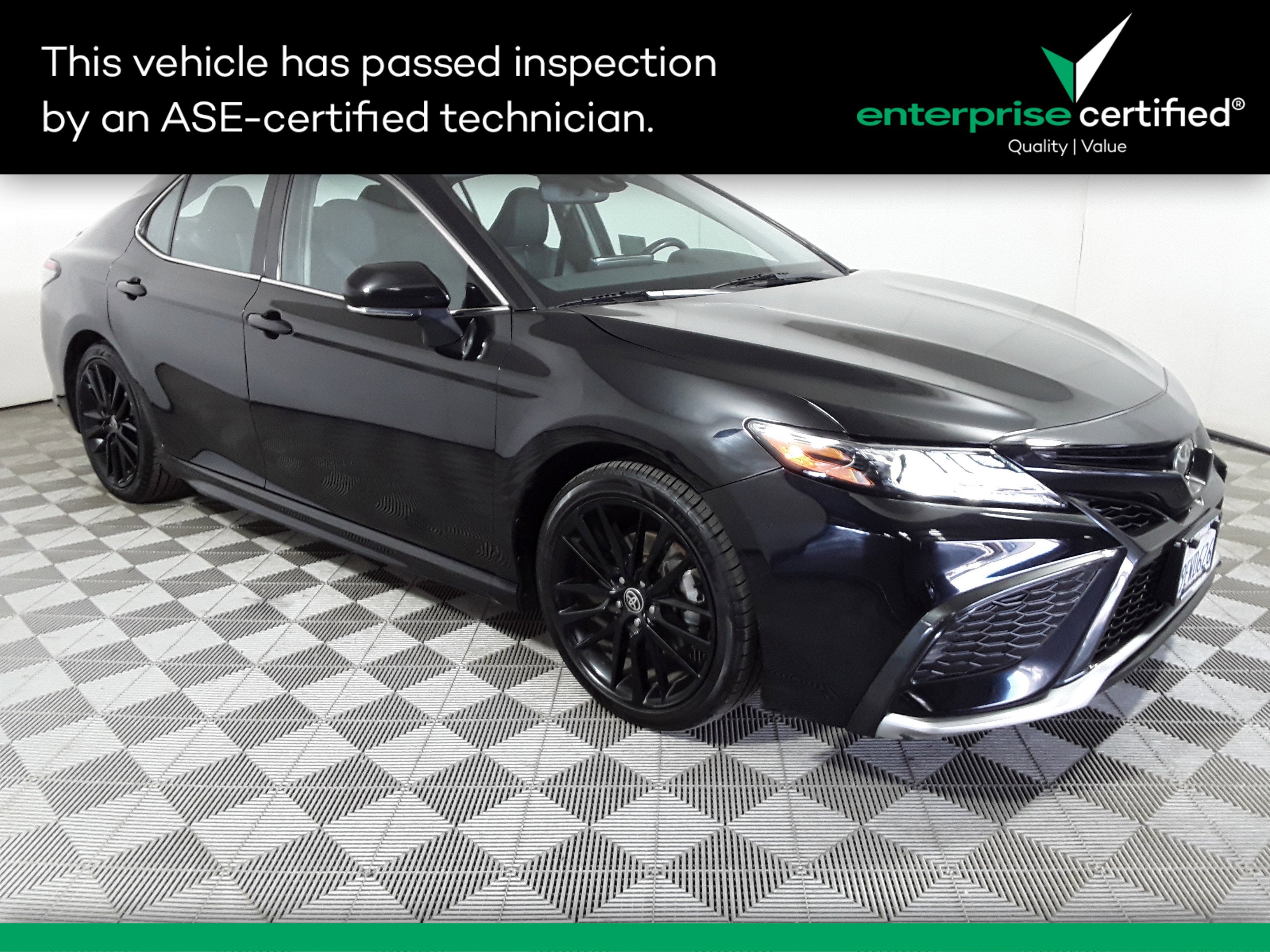 2023 Toyota Camry XSE Auto