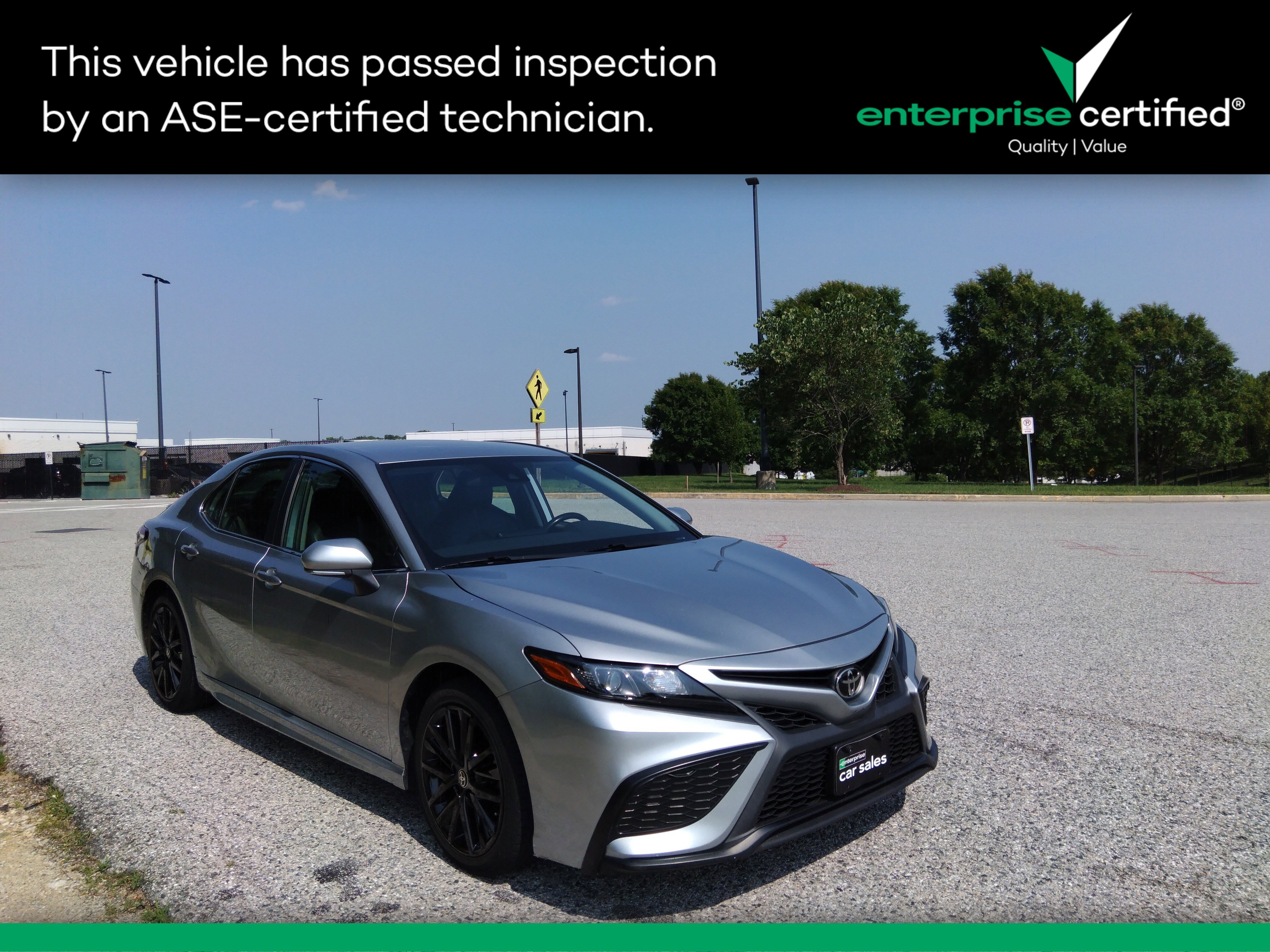 2022 Toyota Camry SE Auto