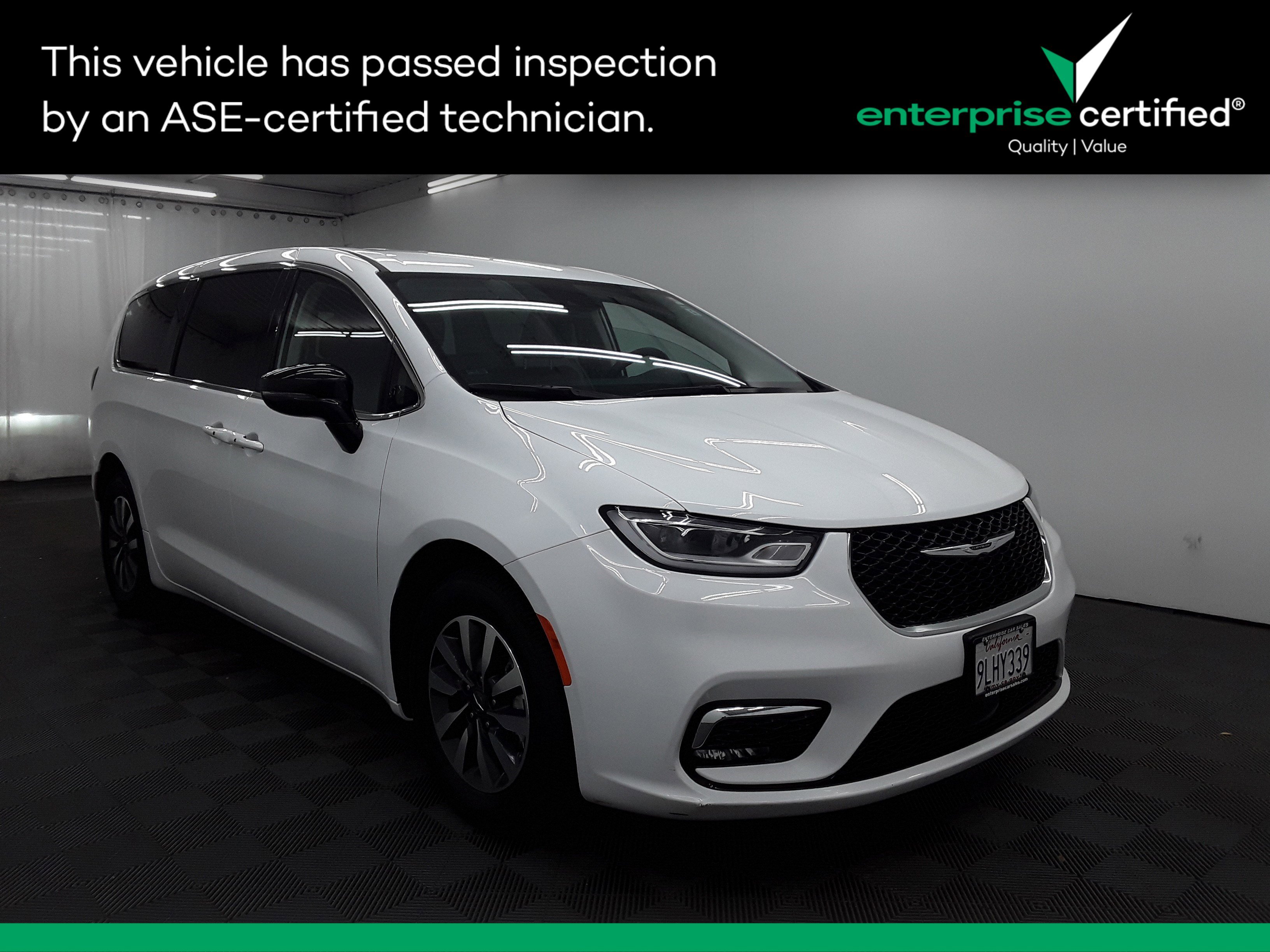 Used 2024 Chrysler Pacifica Hybrid Select FWD